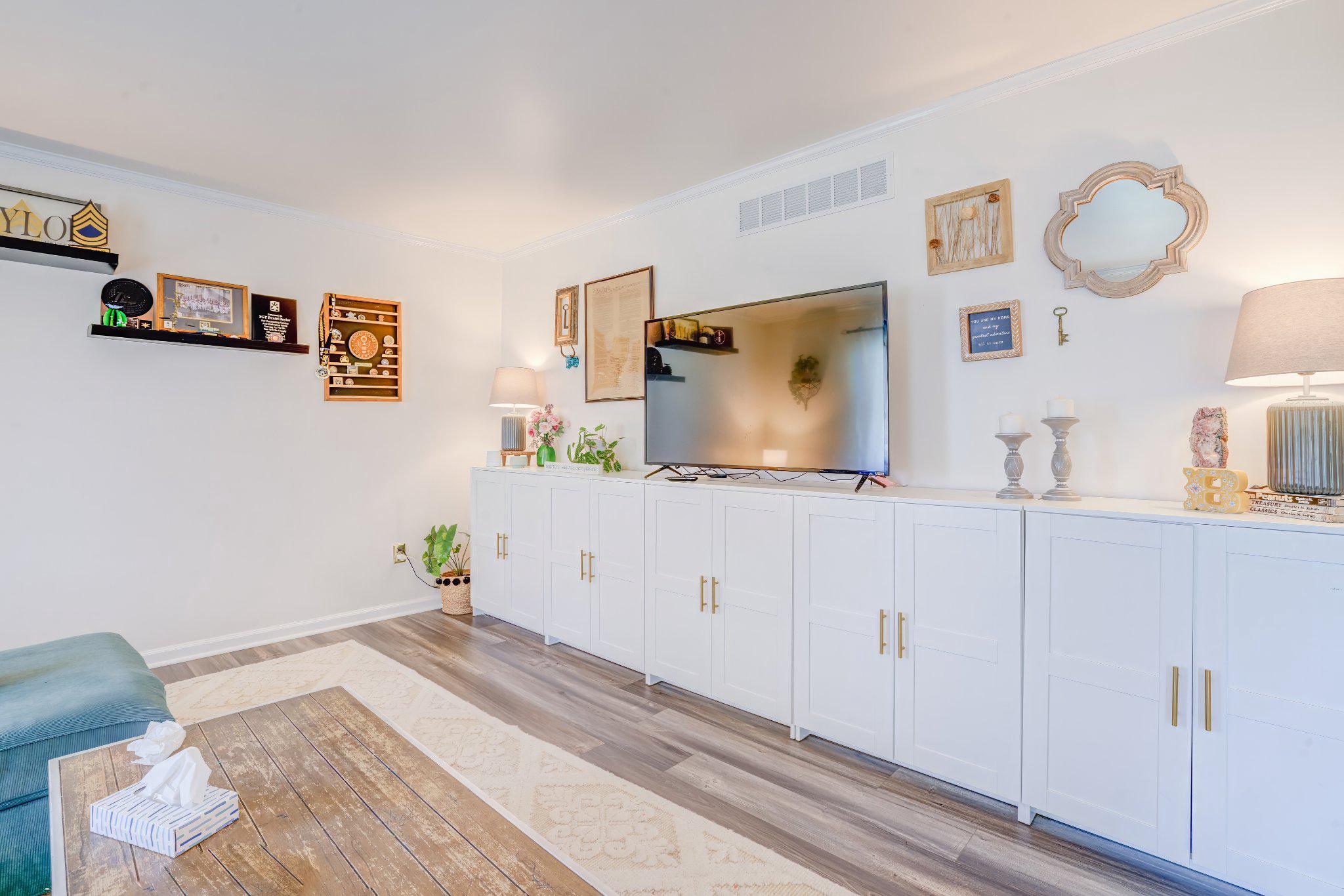 BRADDOCK ESTATES - Residential