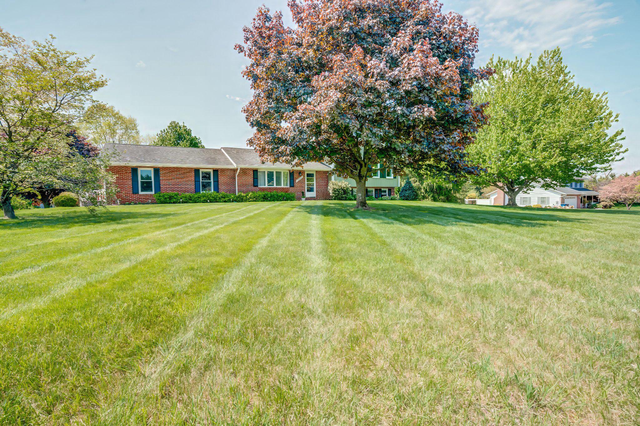 BRADDOCK ESTATES - Residential