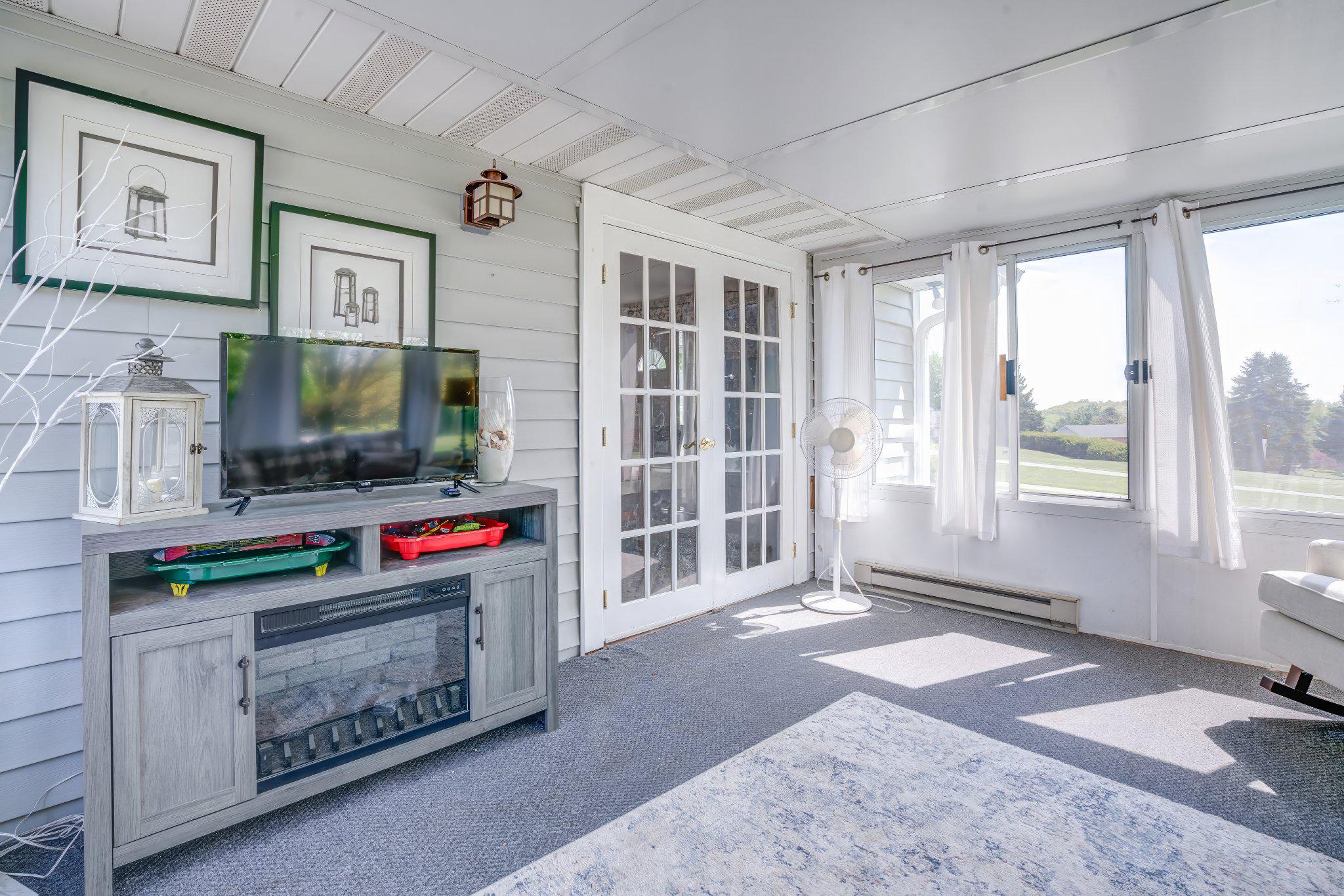 BRADDOCK ESTATES - Residential