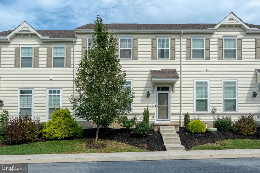 Photo of 703 Danforth Circle, WILLOW STREET, PA 17584 (MLS # PALA2095436)