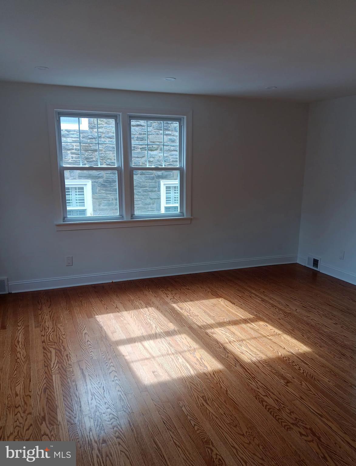 PENN WYNNE - Residential