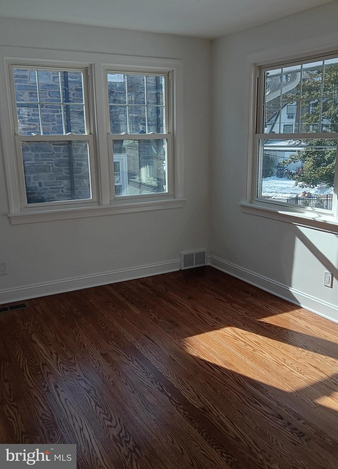 PENN WYNNE - Residential