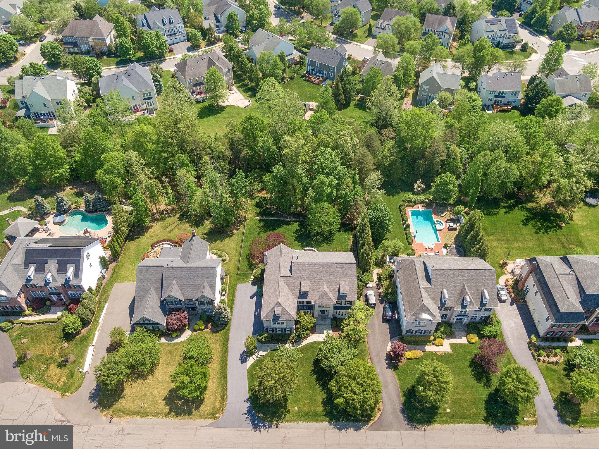 VILLAGE OF WAXPOOL - Residential