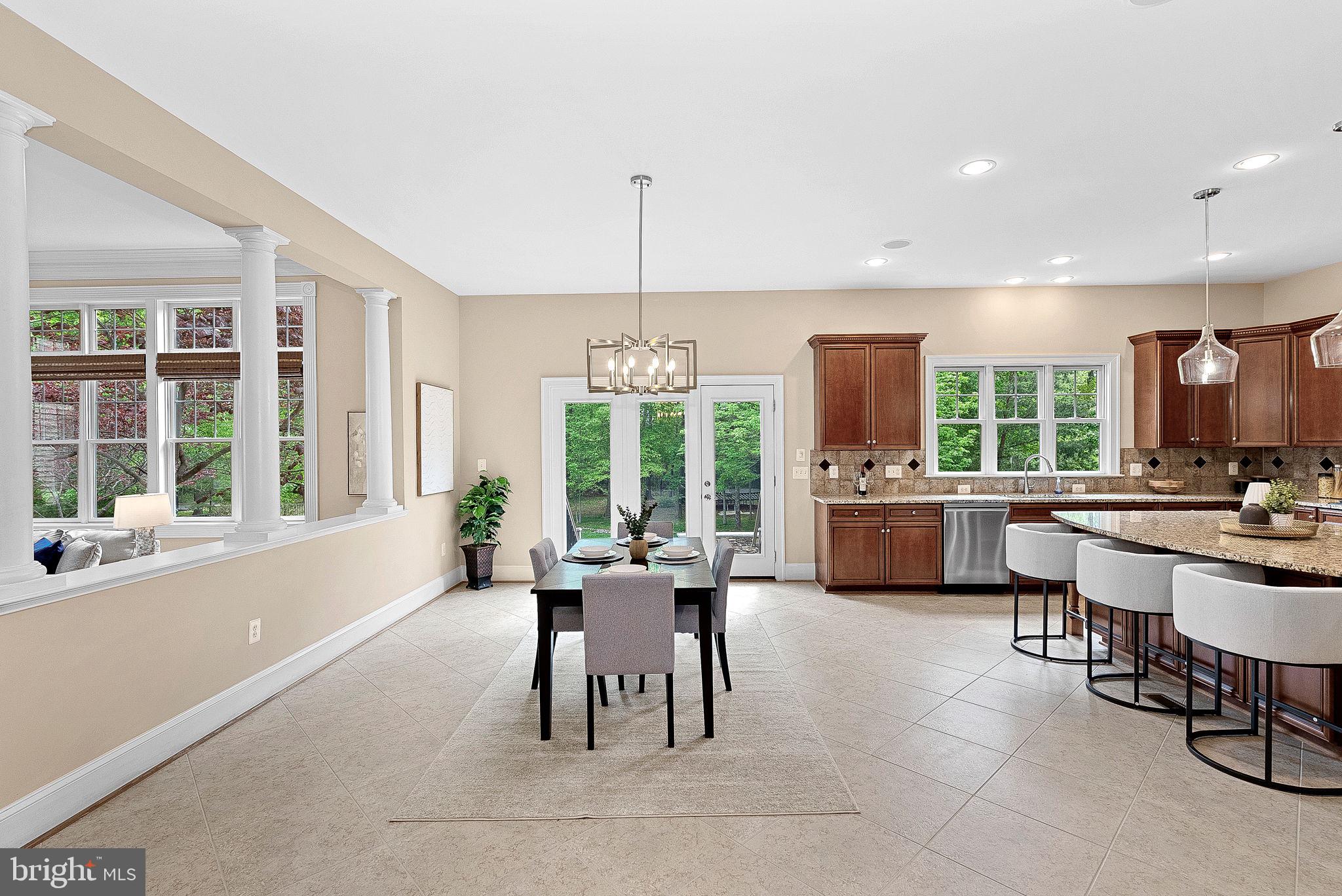 VILLAGE OF WAXPOOL - Residential