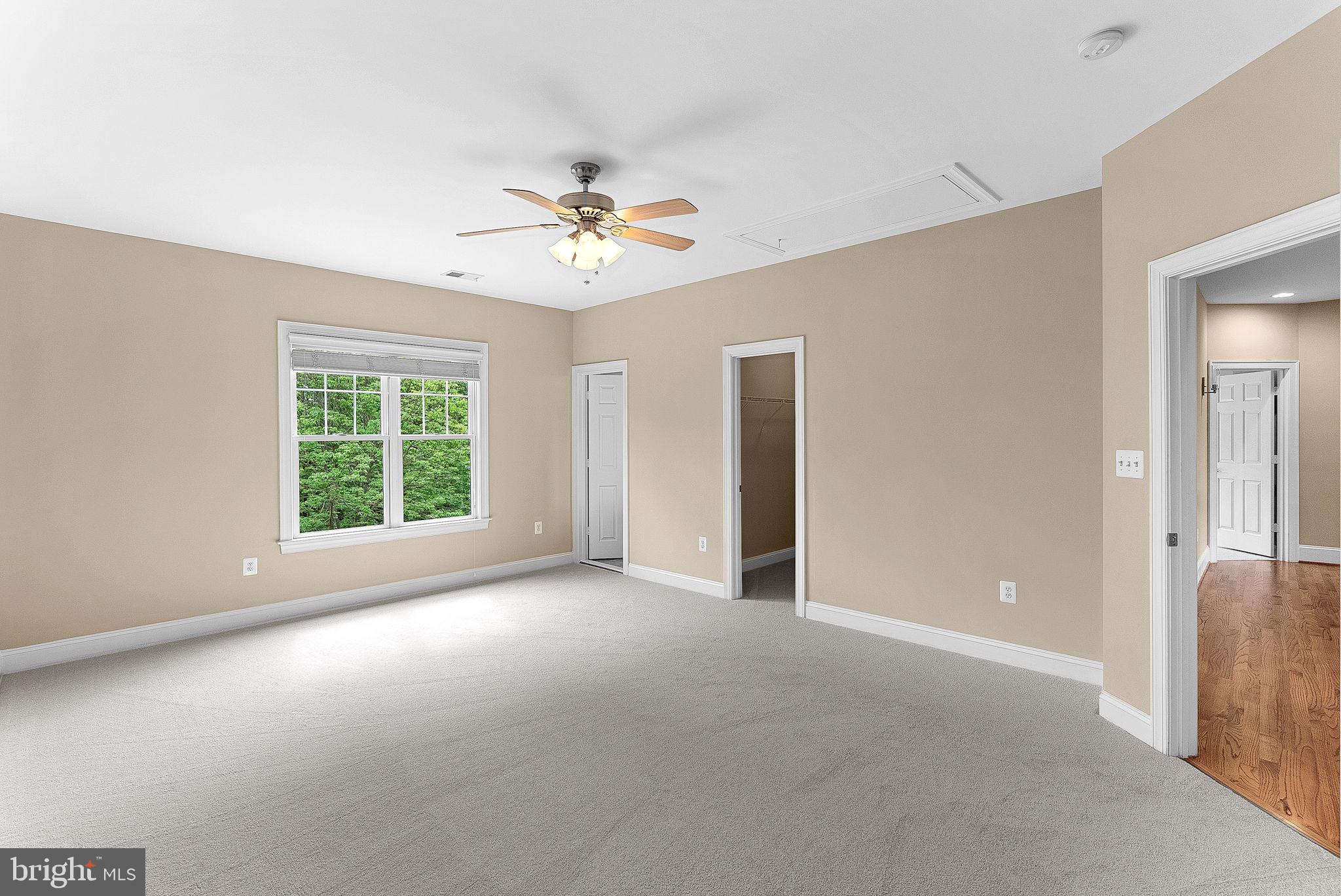 VILLAGE OF WAXPOOL - Residential