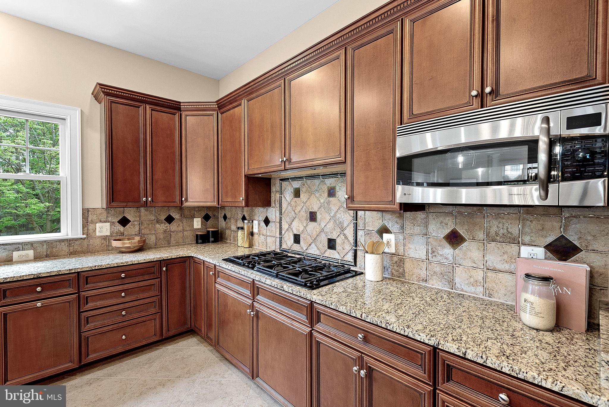 VILLAGE OF WAXPOOL - Residential