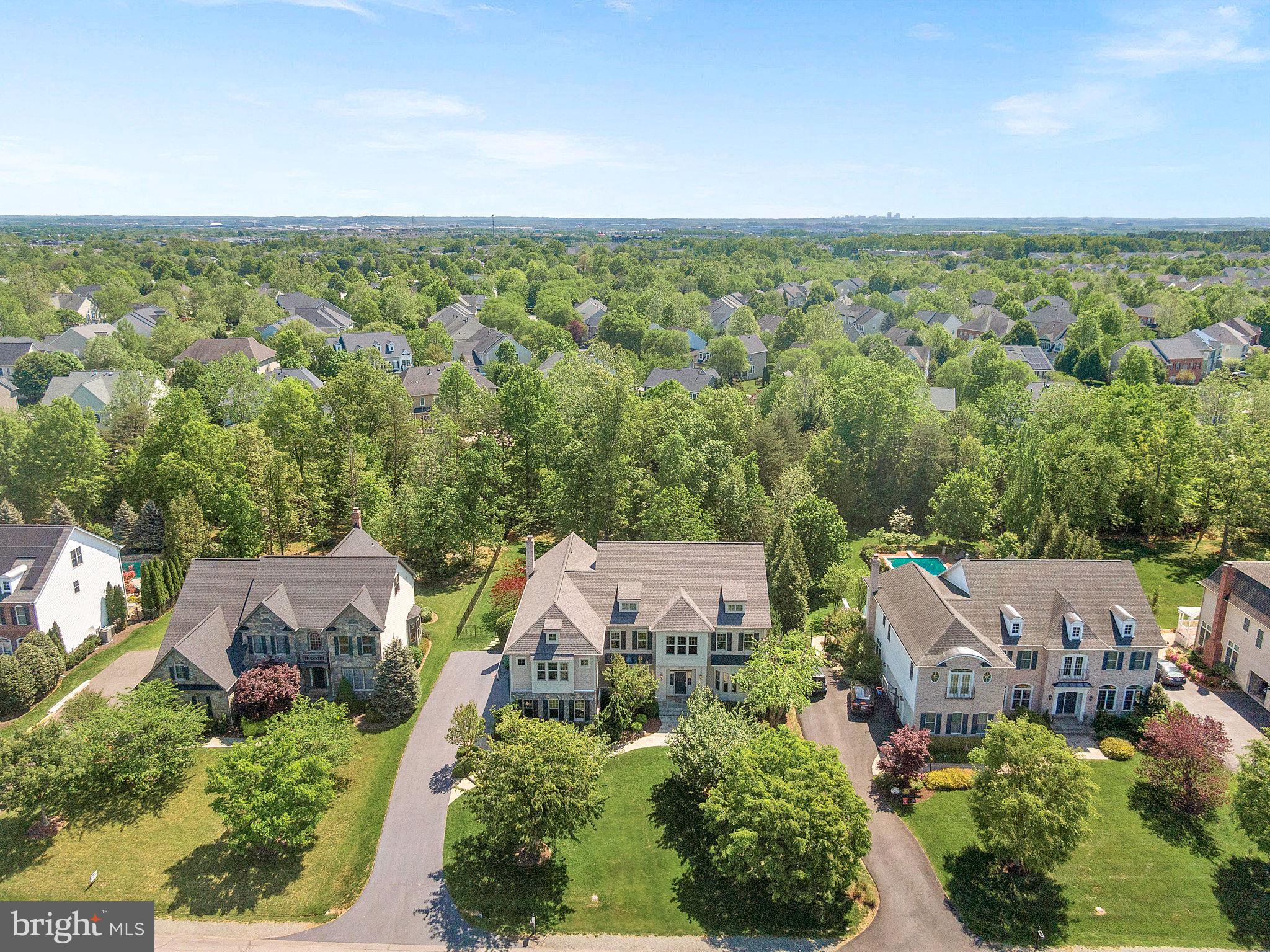 VILLAGE OF WAXPOOL - Residential