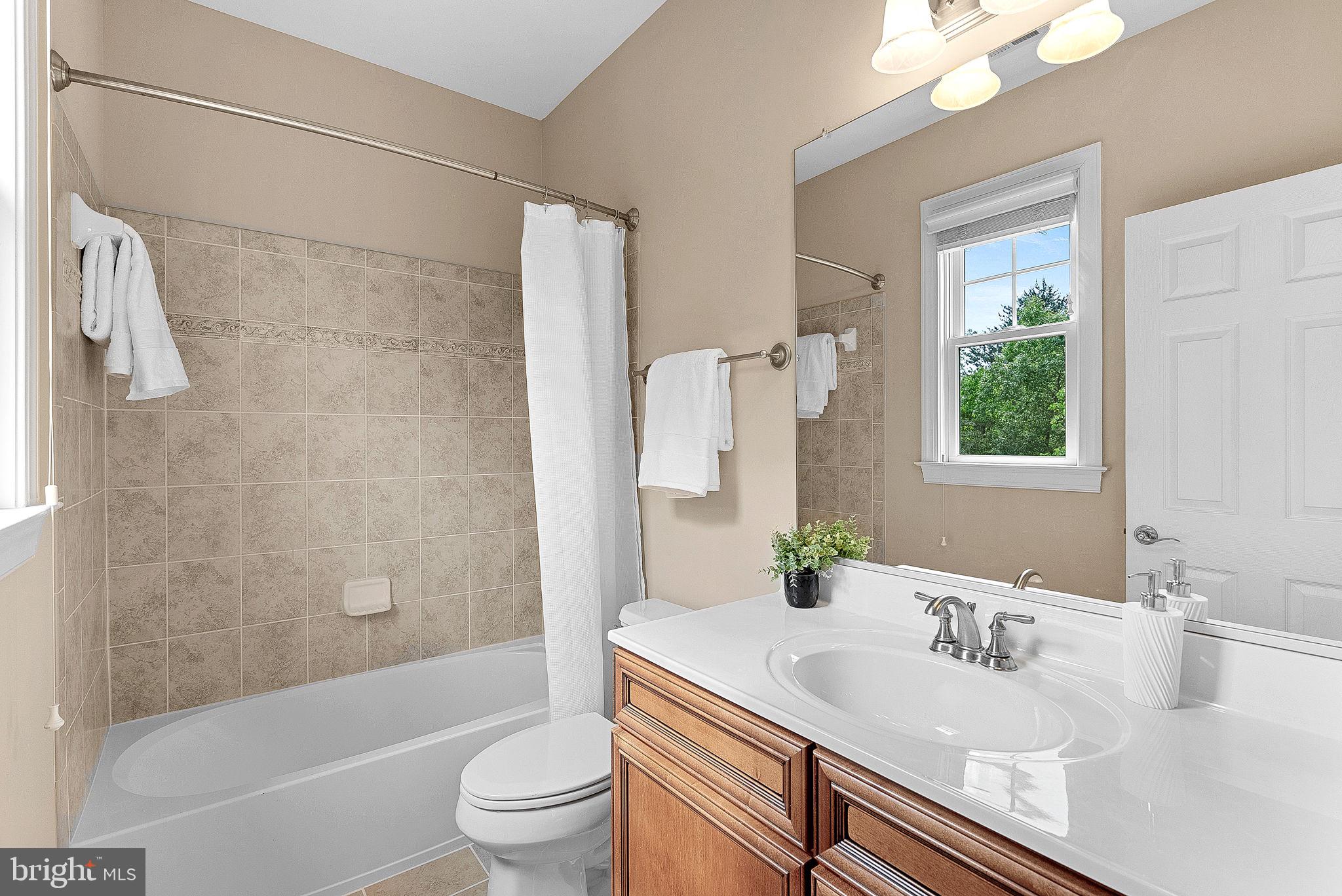 VILLAGE OF WAXPOOL - Residential