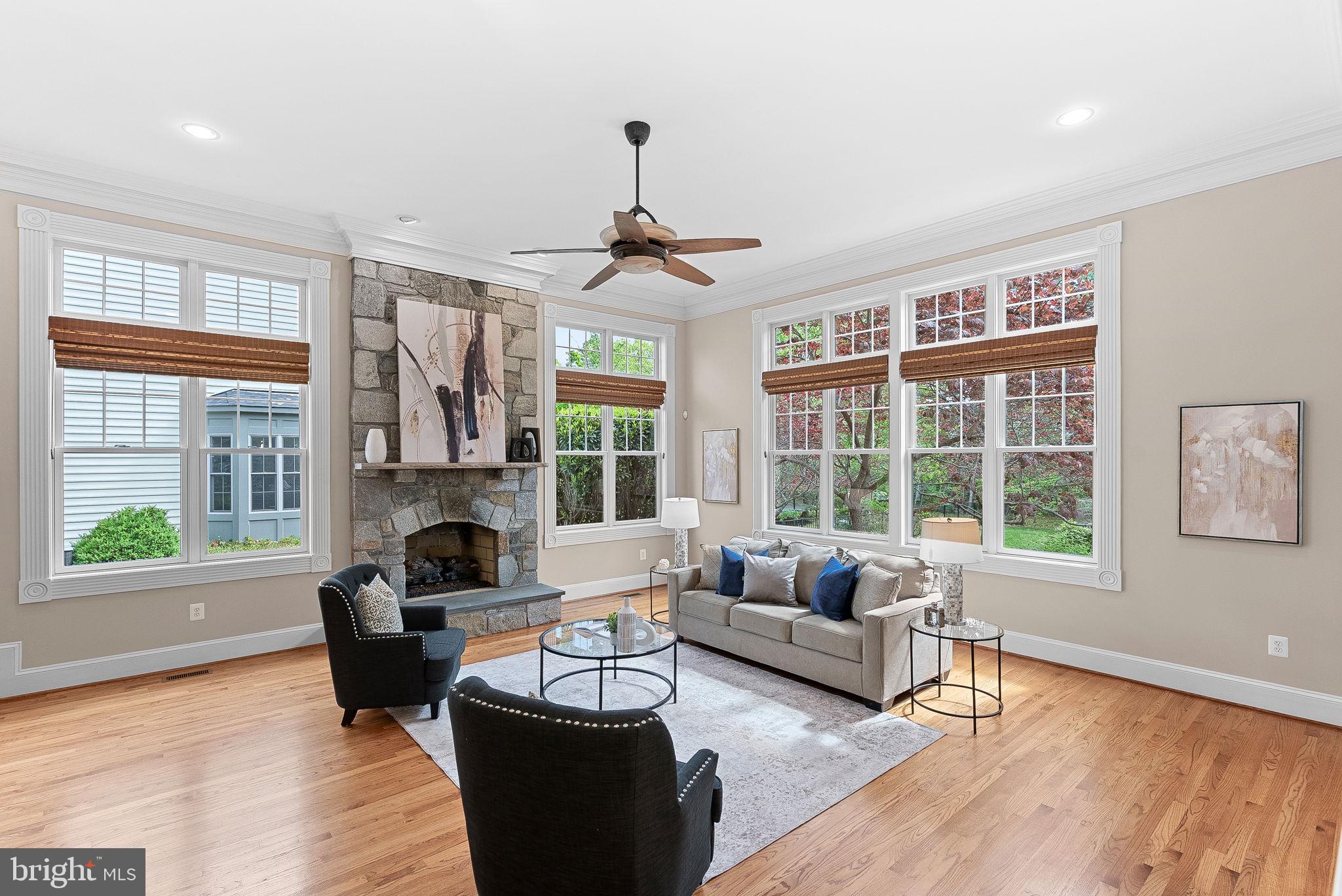 VILLAGE OF WAXPOOL - Residential