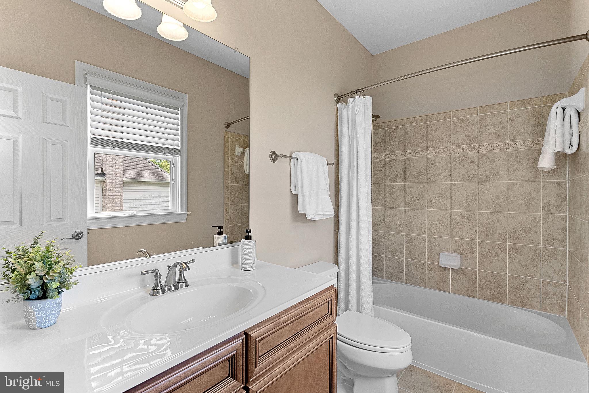 VILLAGE OF WAXPOOL - Residential