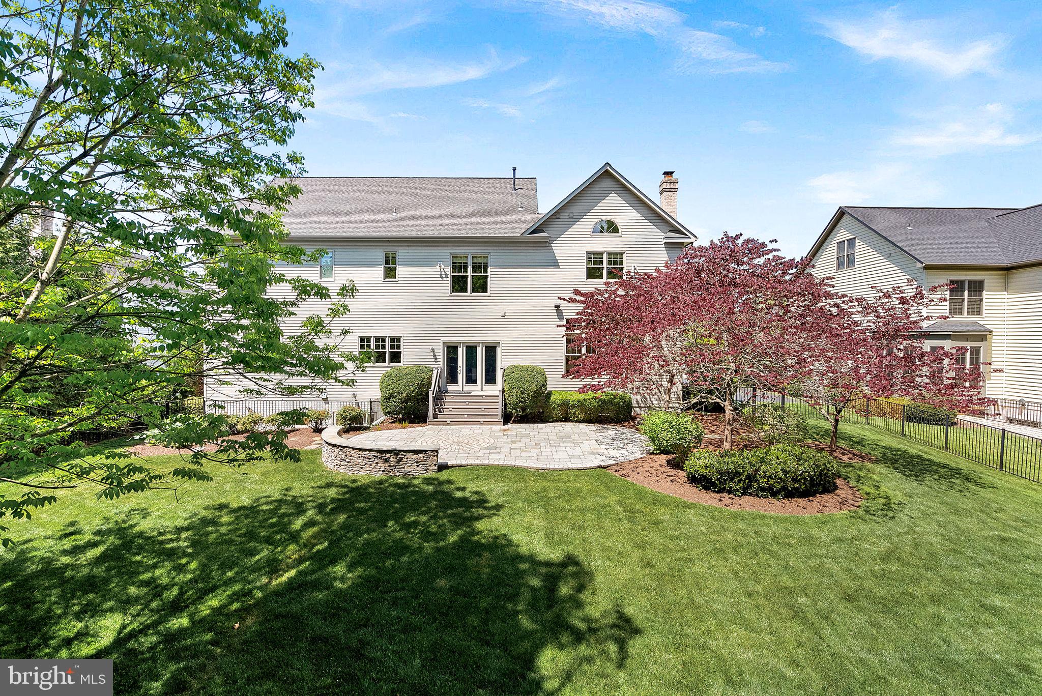 VILLAGE OF WAXPOOL - Residential