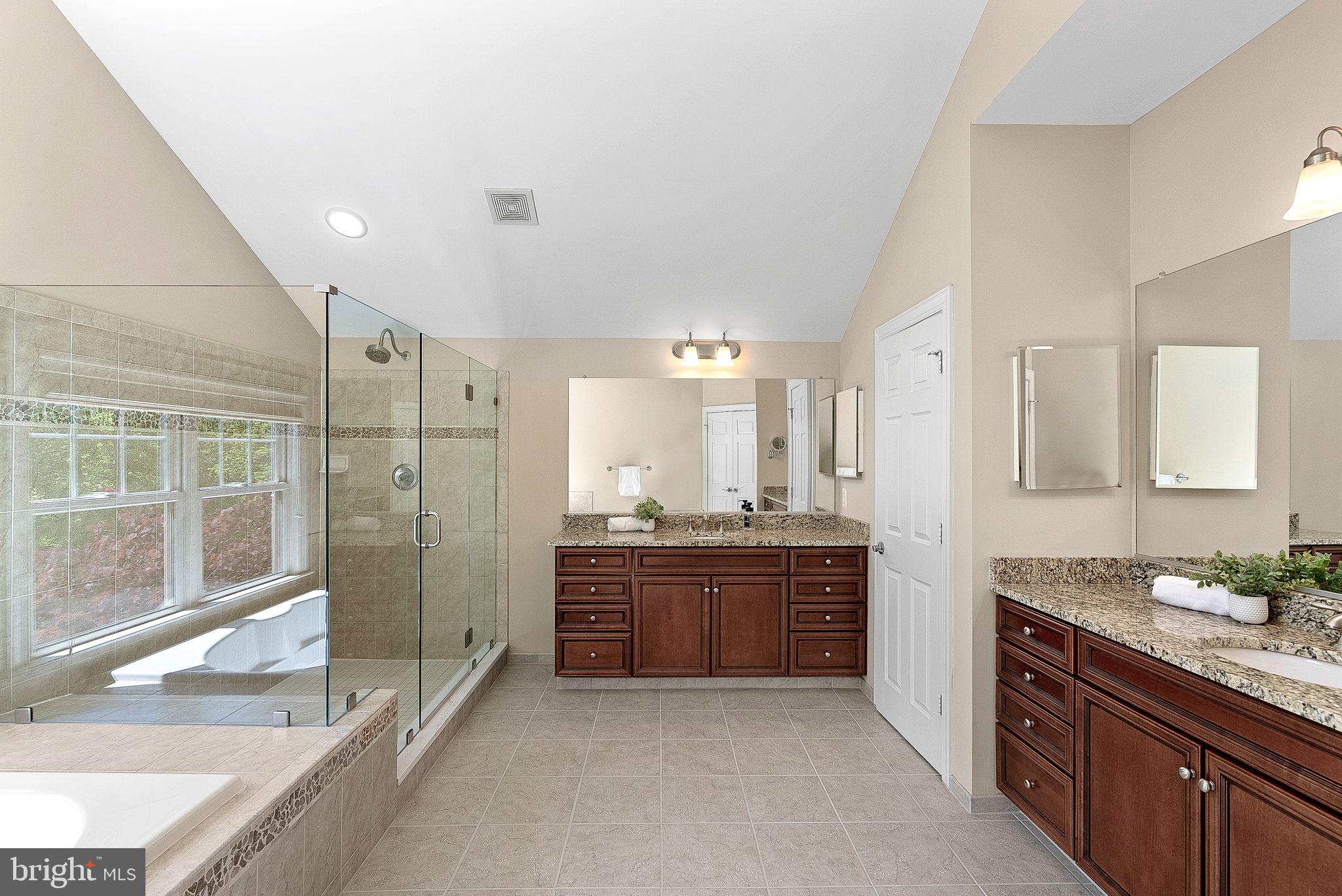 VILLAGE OF WAXPOOL - Residential