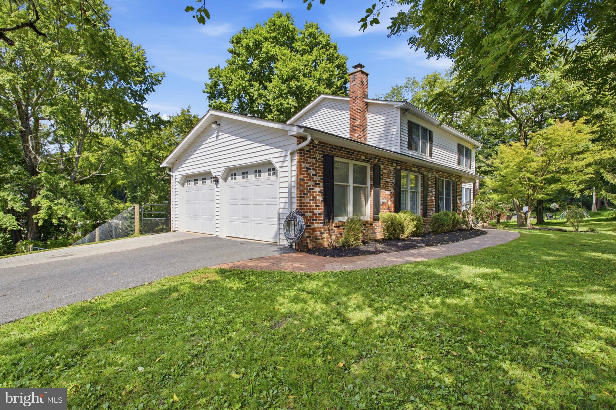 401 FAIRVILLE ROAD