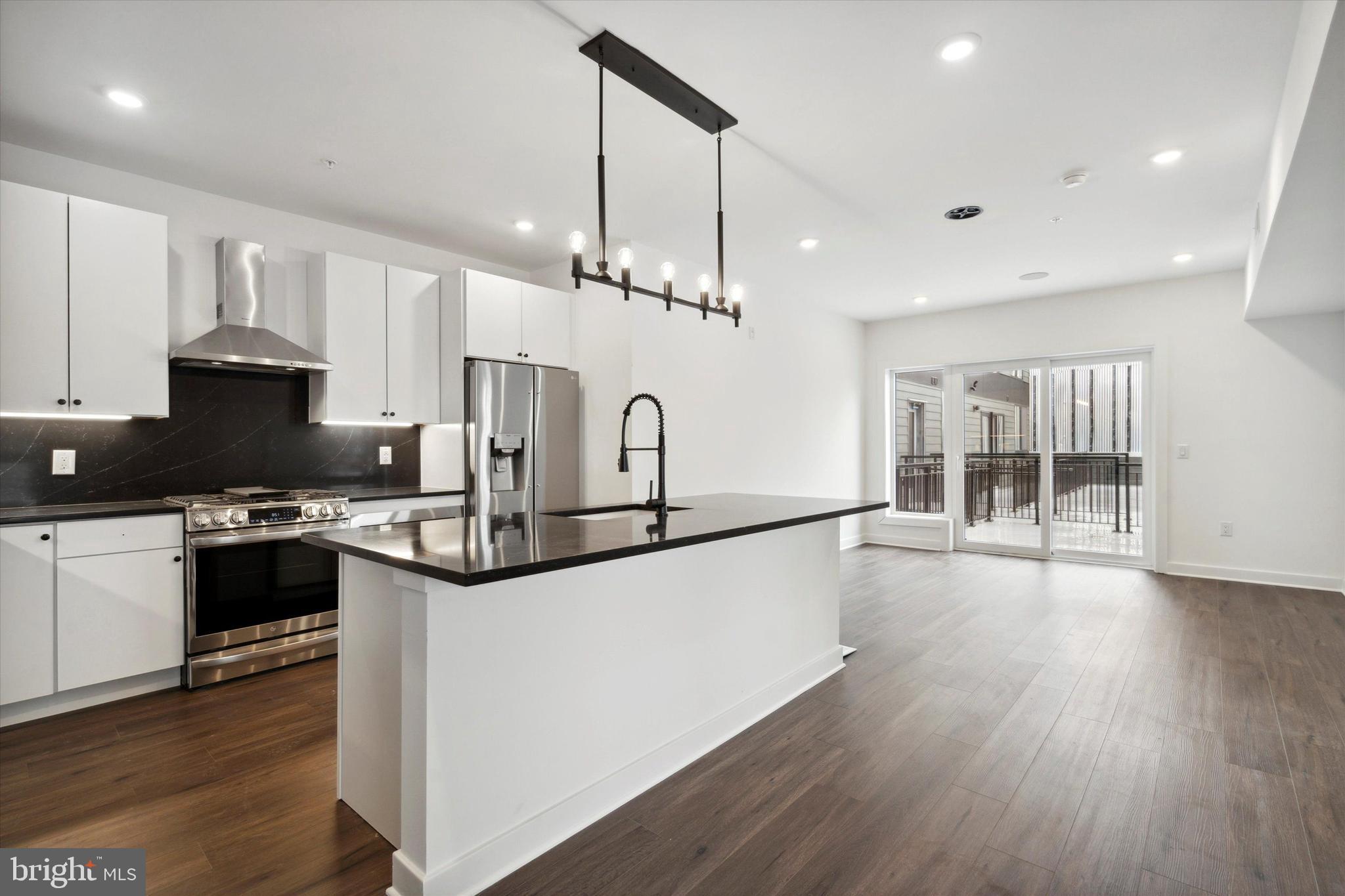 FISHTOWN - Residential Lease