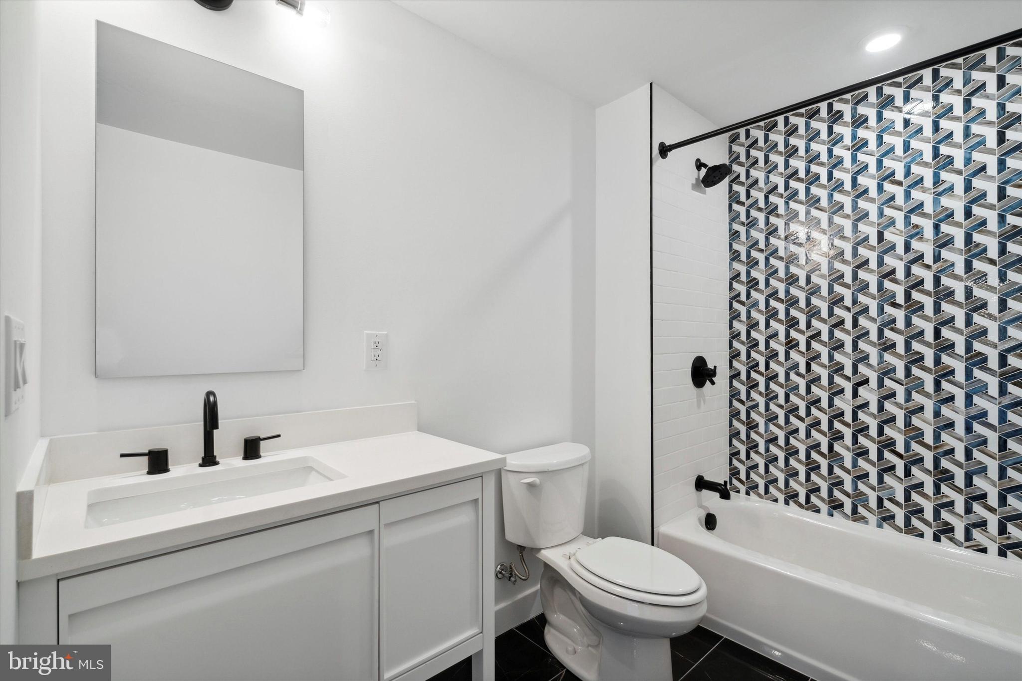 FISHTOWN - Residential Lease