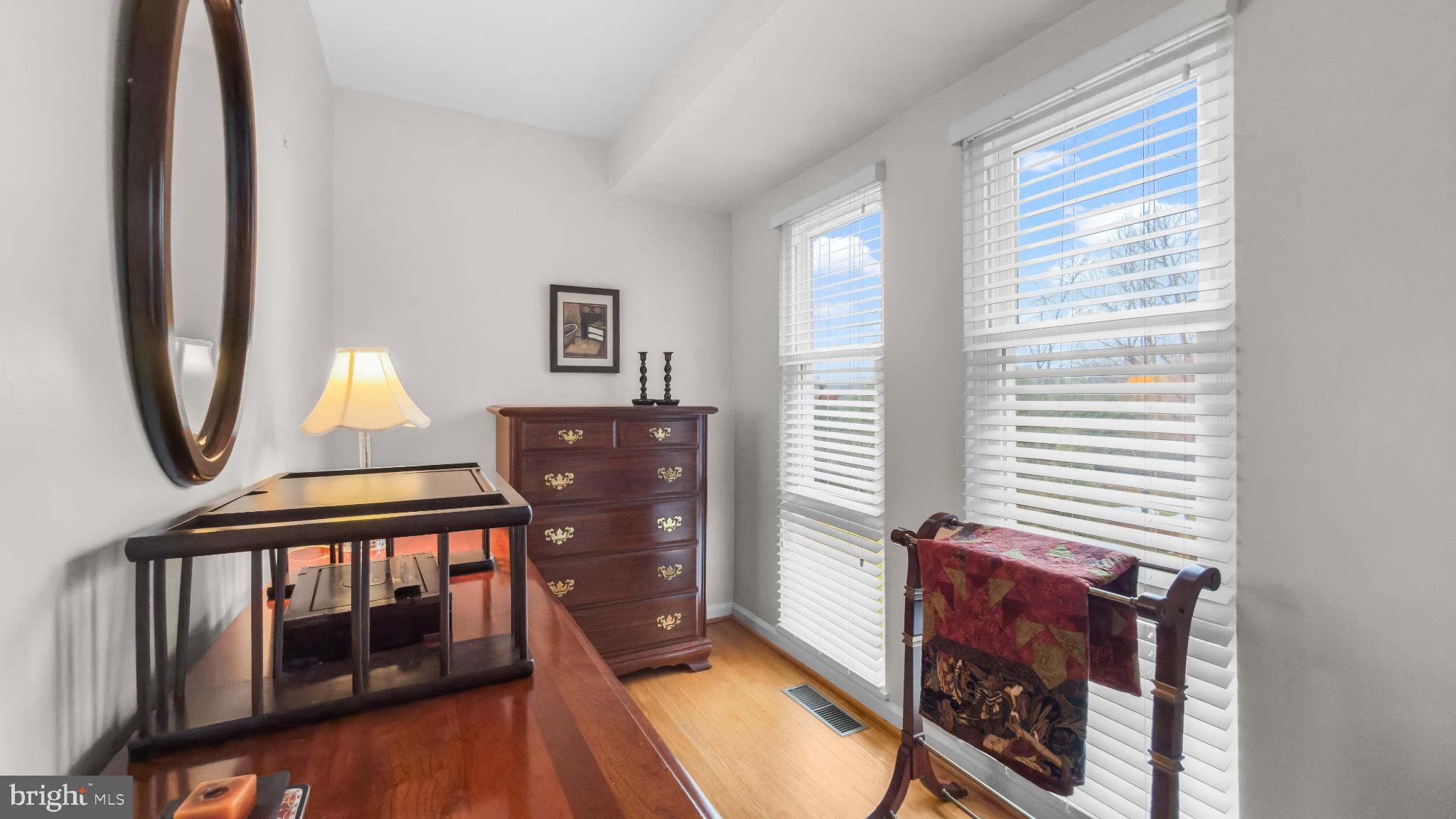 MILL CREEK - Residential