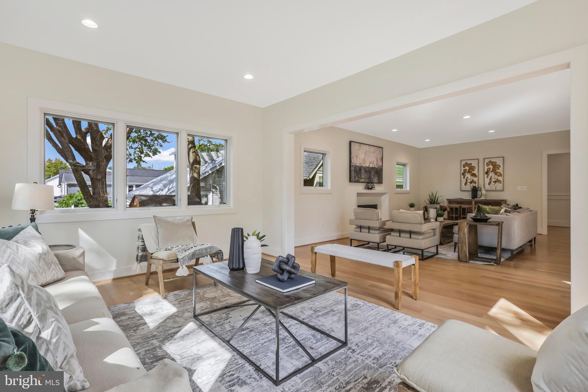 ADDISON HEIGHTS - Residential