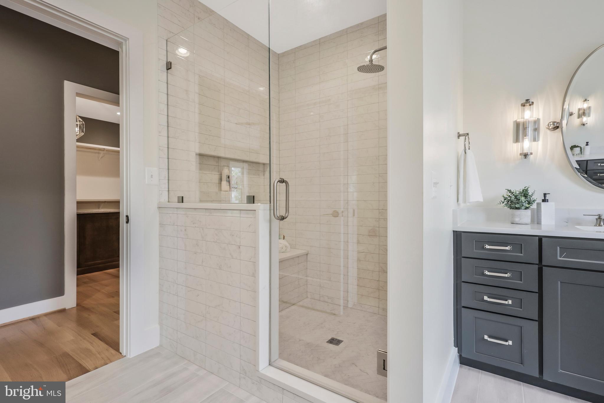 ADDISON HEIGHTS - Residential