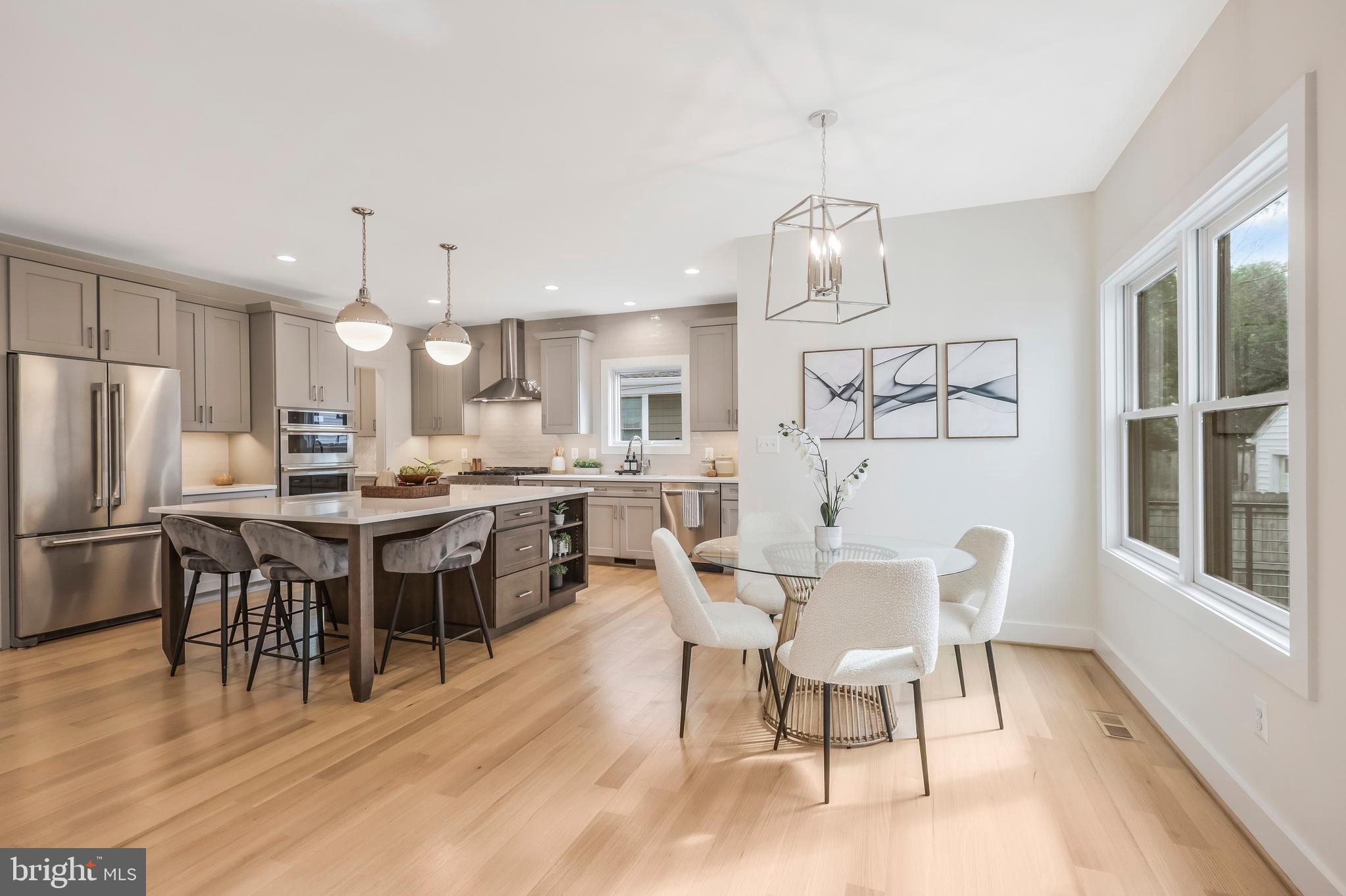 ADDISON HEIGHTS - Residential