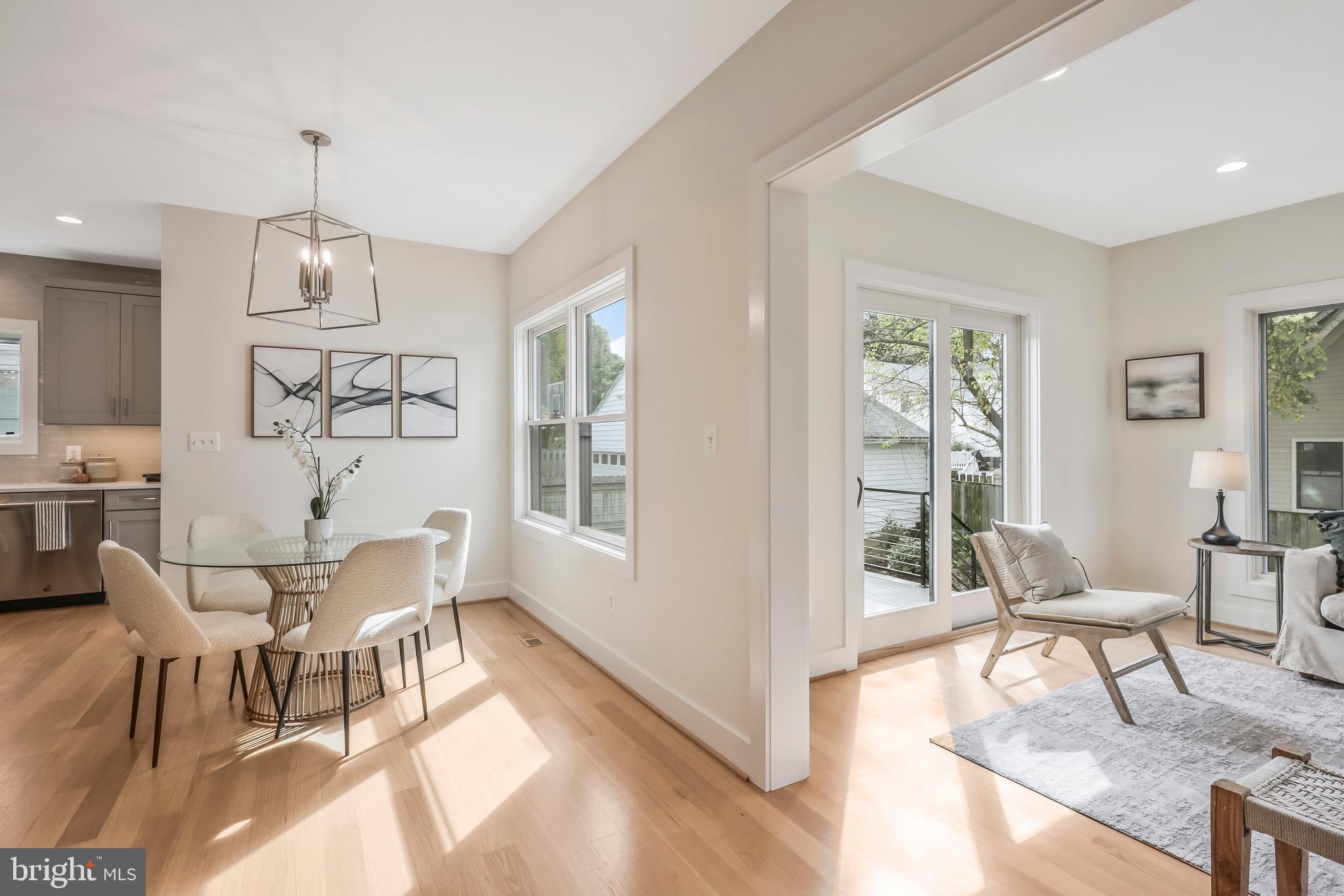 ADDISON HEIGHTS - Residential