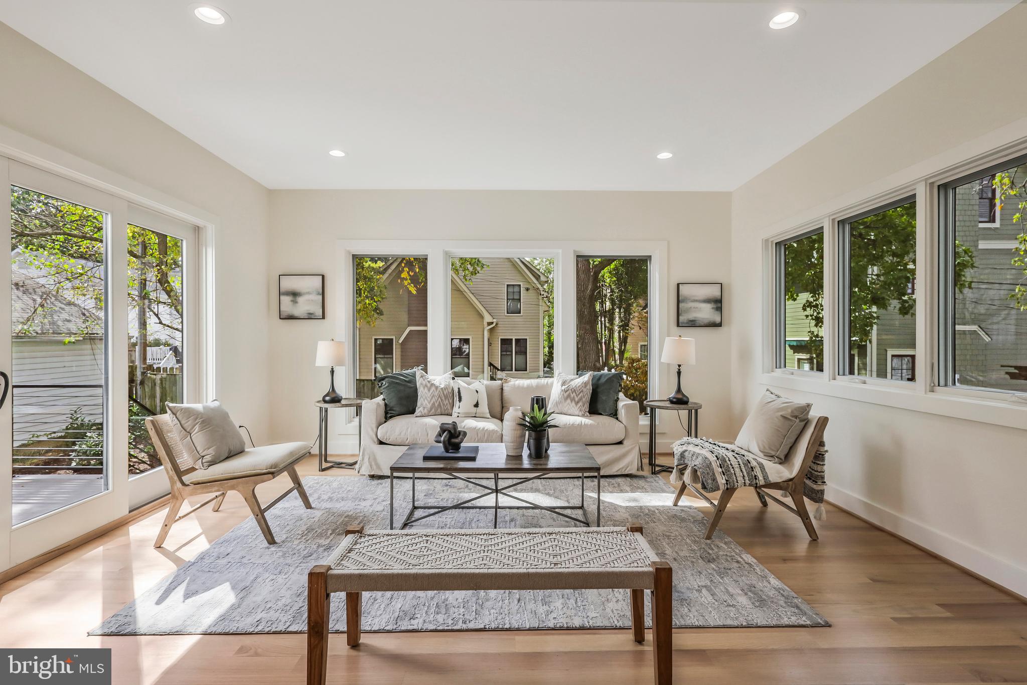 ADDISON HEIGHTS - Residential