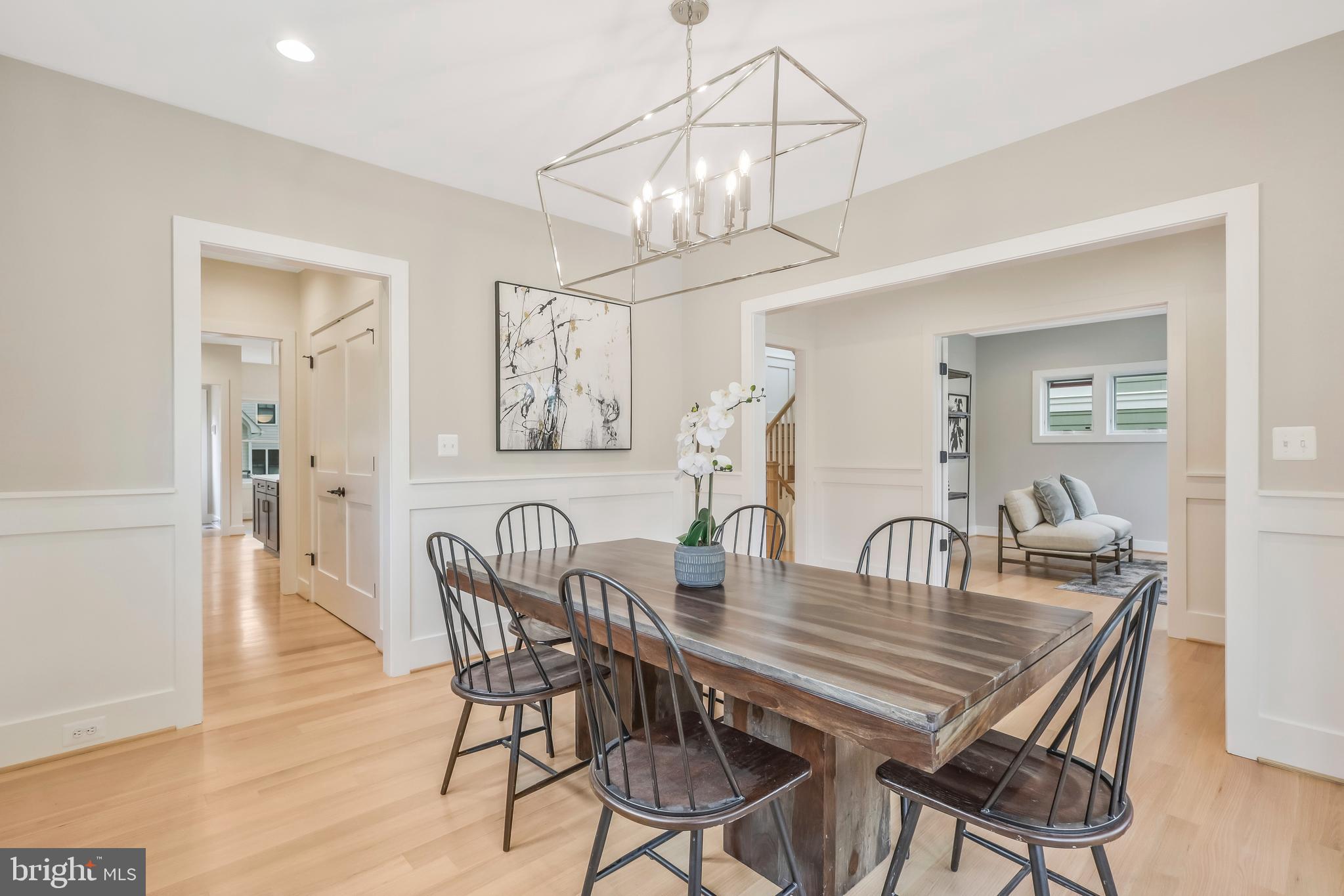 ADDISON HEIGHTS - Residential