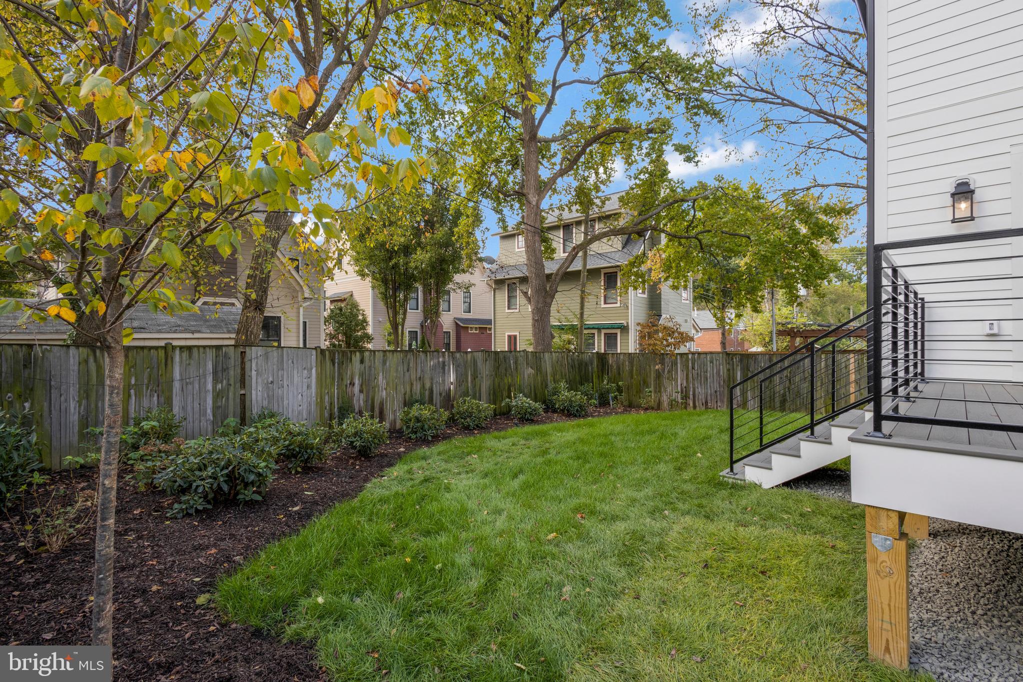 ADDISON HEIGHTS - Residential