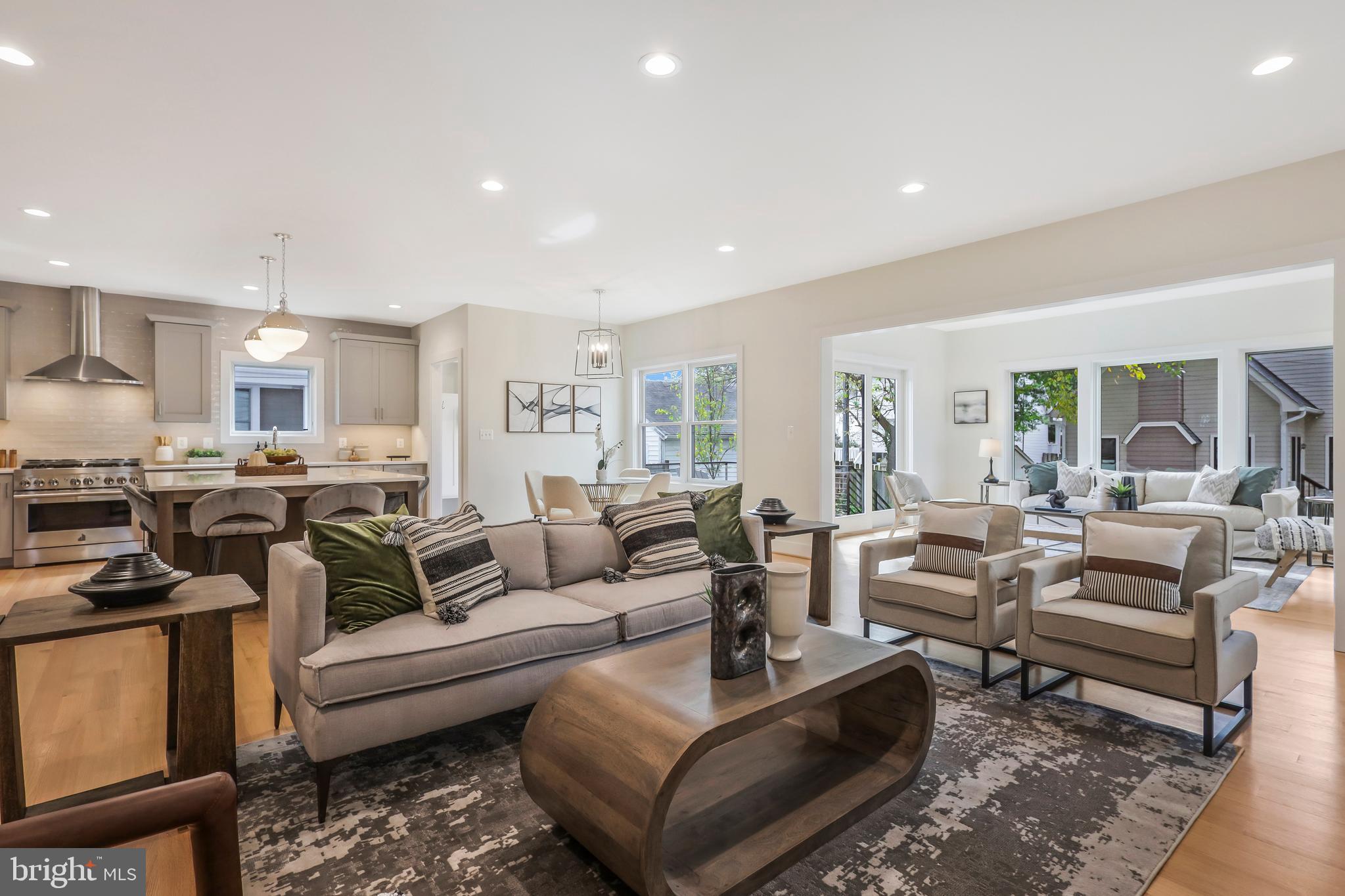 ADDISON HEIGHTS - Residential