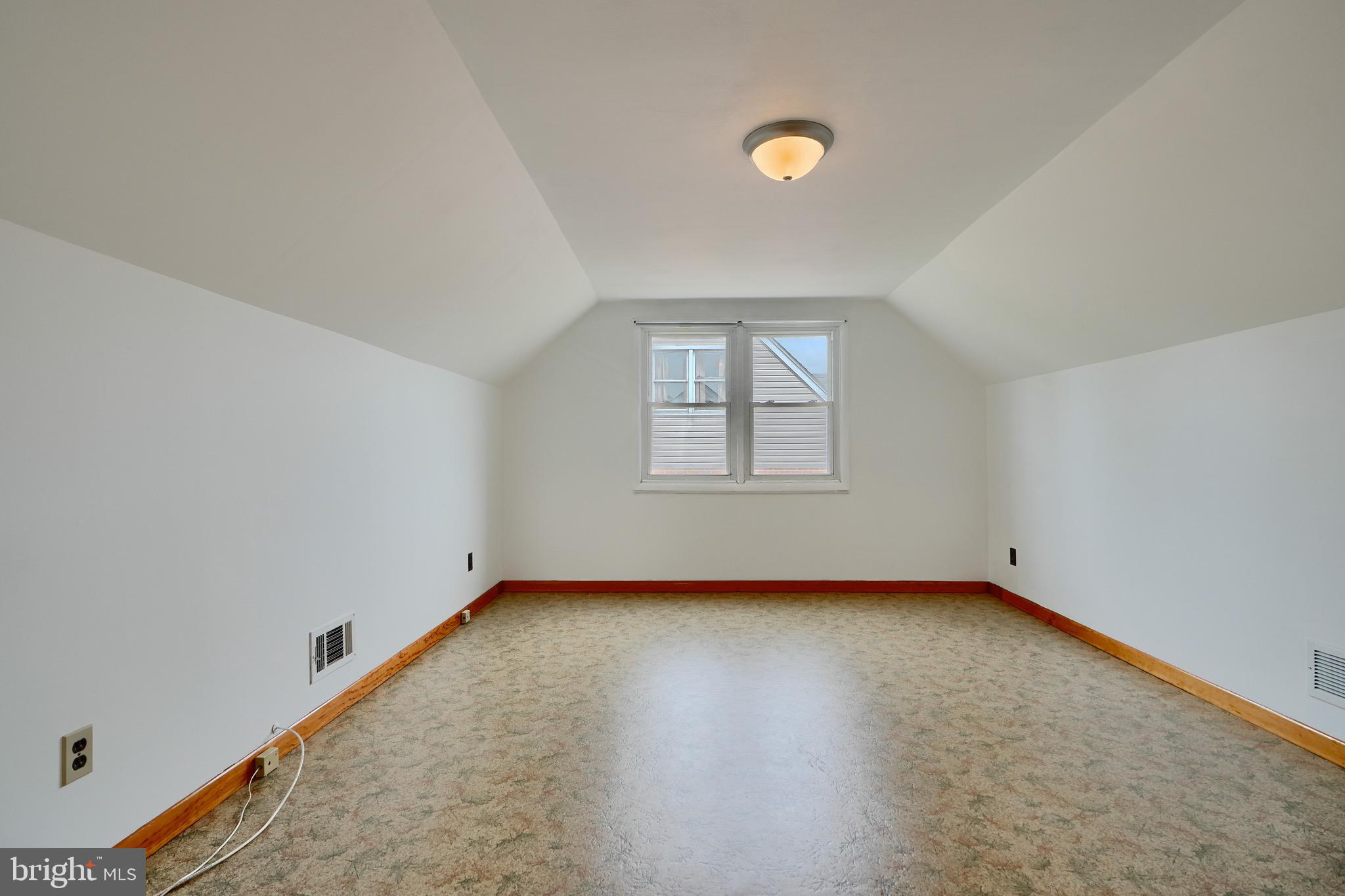 CAMELOT - Residential