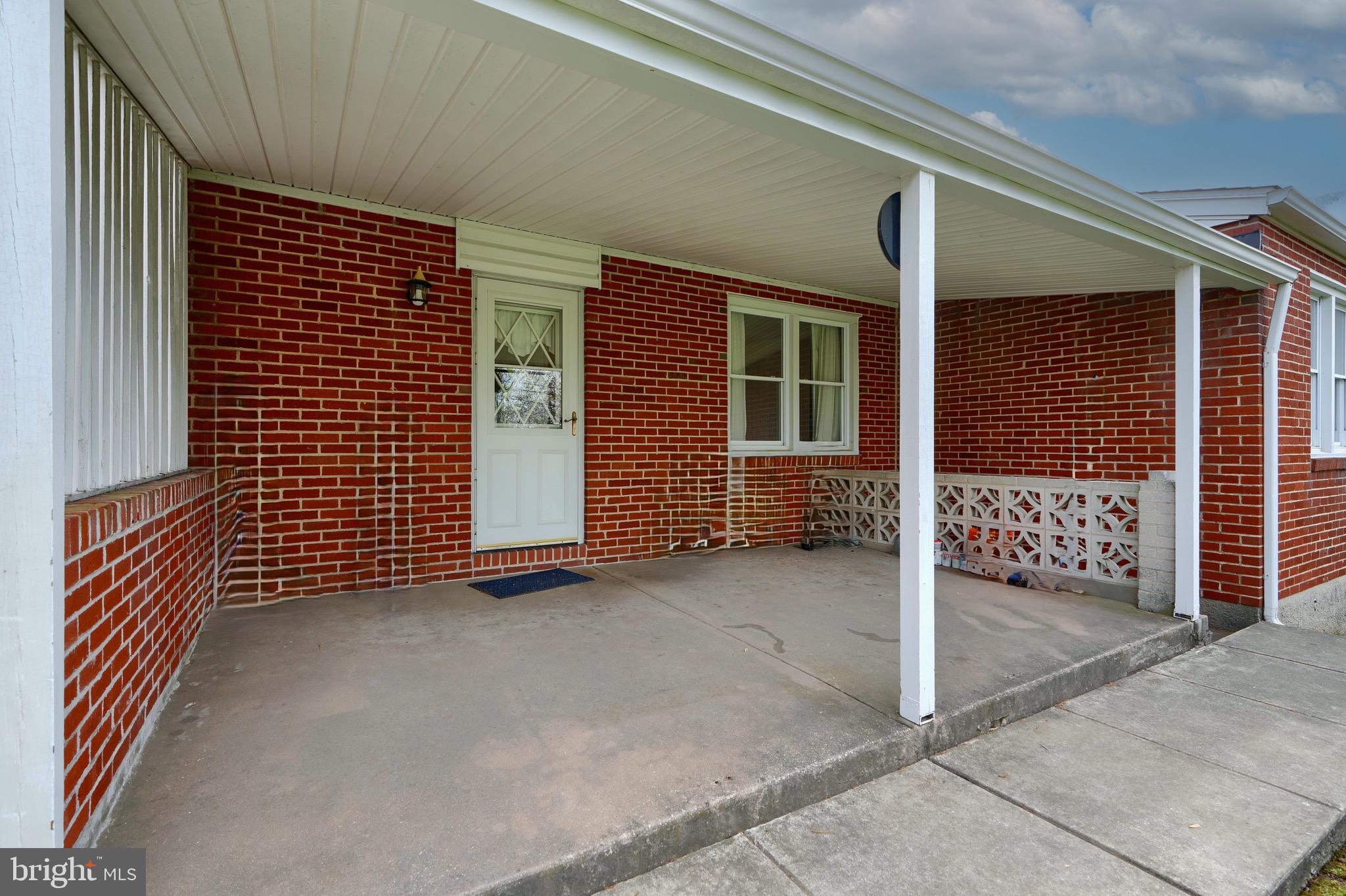 CAMELOT - Residential