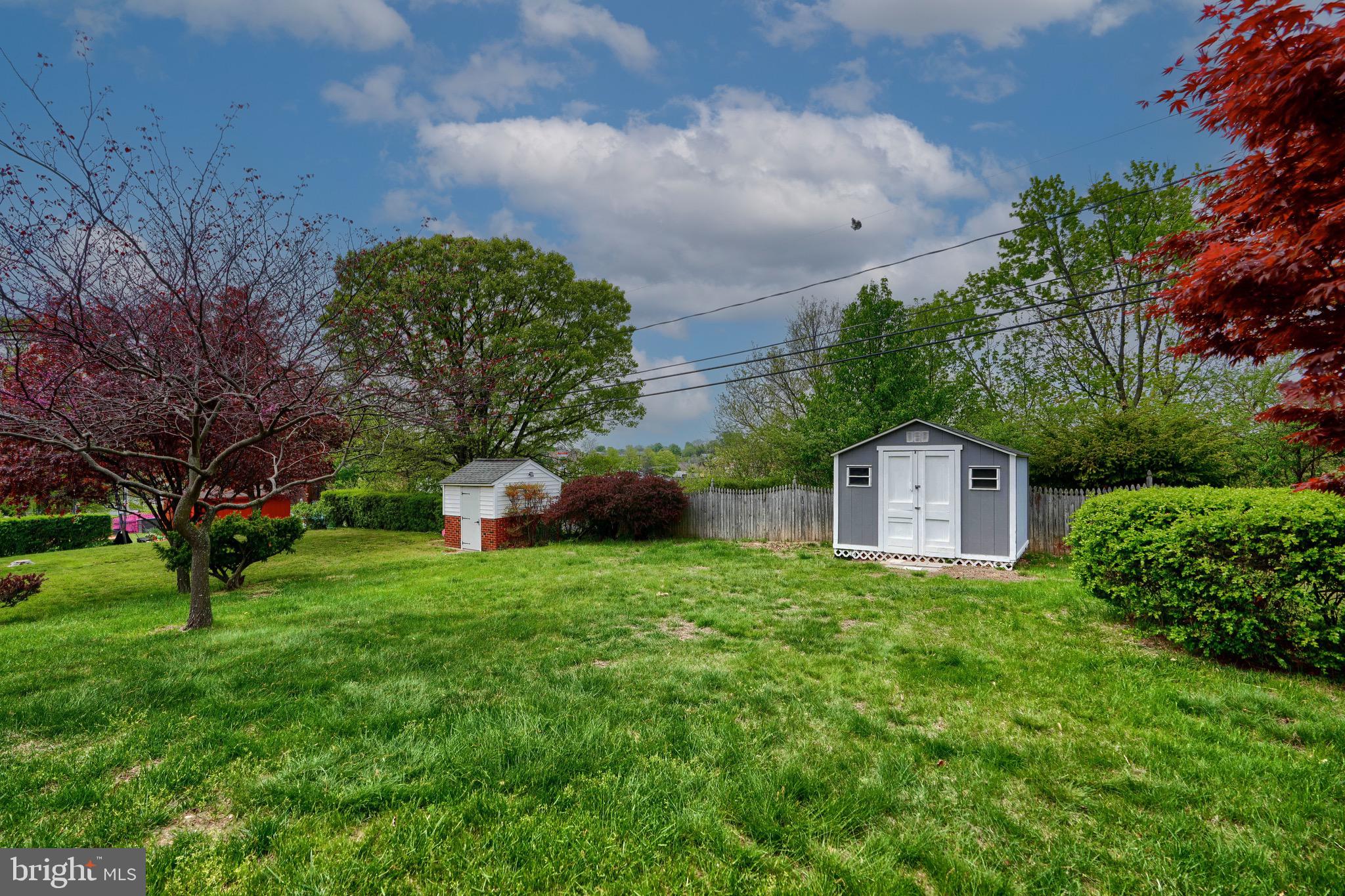 CAMELOT - Residential