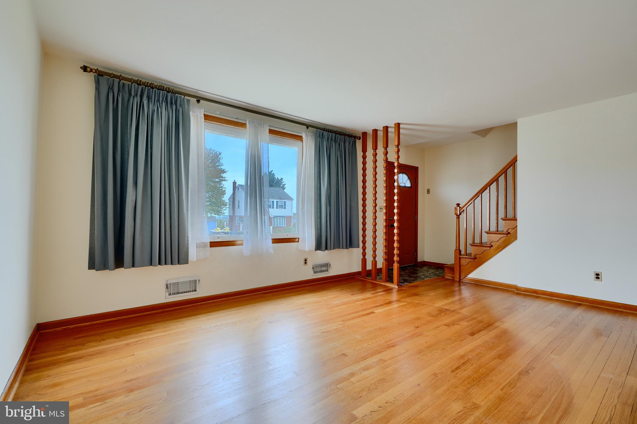 CAMELOT - Residential