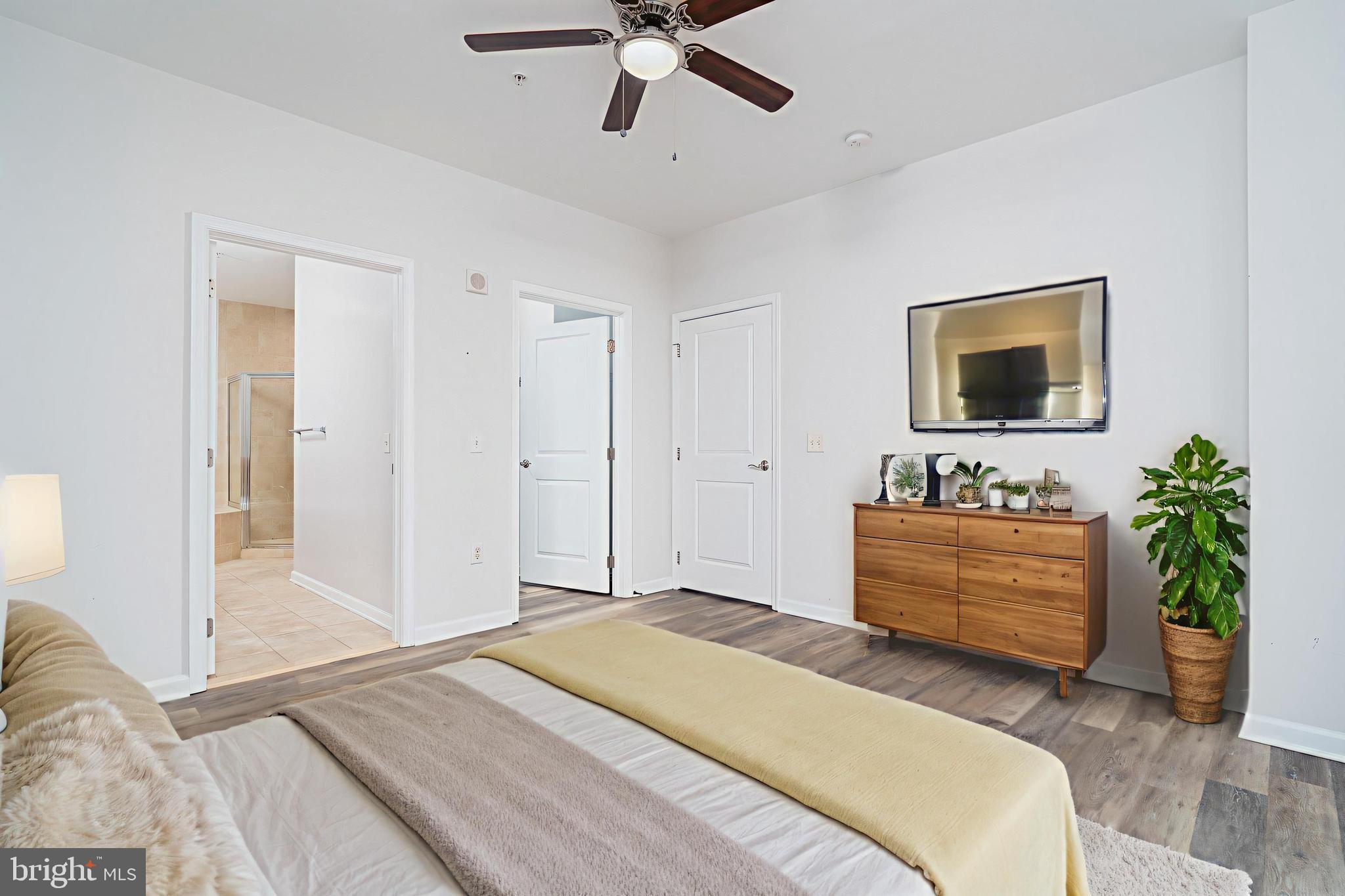 SPECTRUM CONDO - Residential