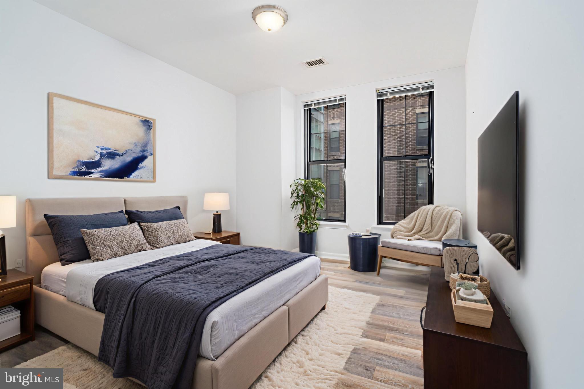 SPECTRUM CONDO - Residential