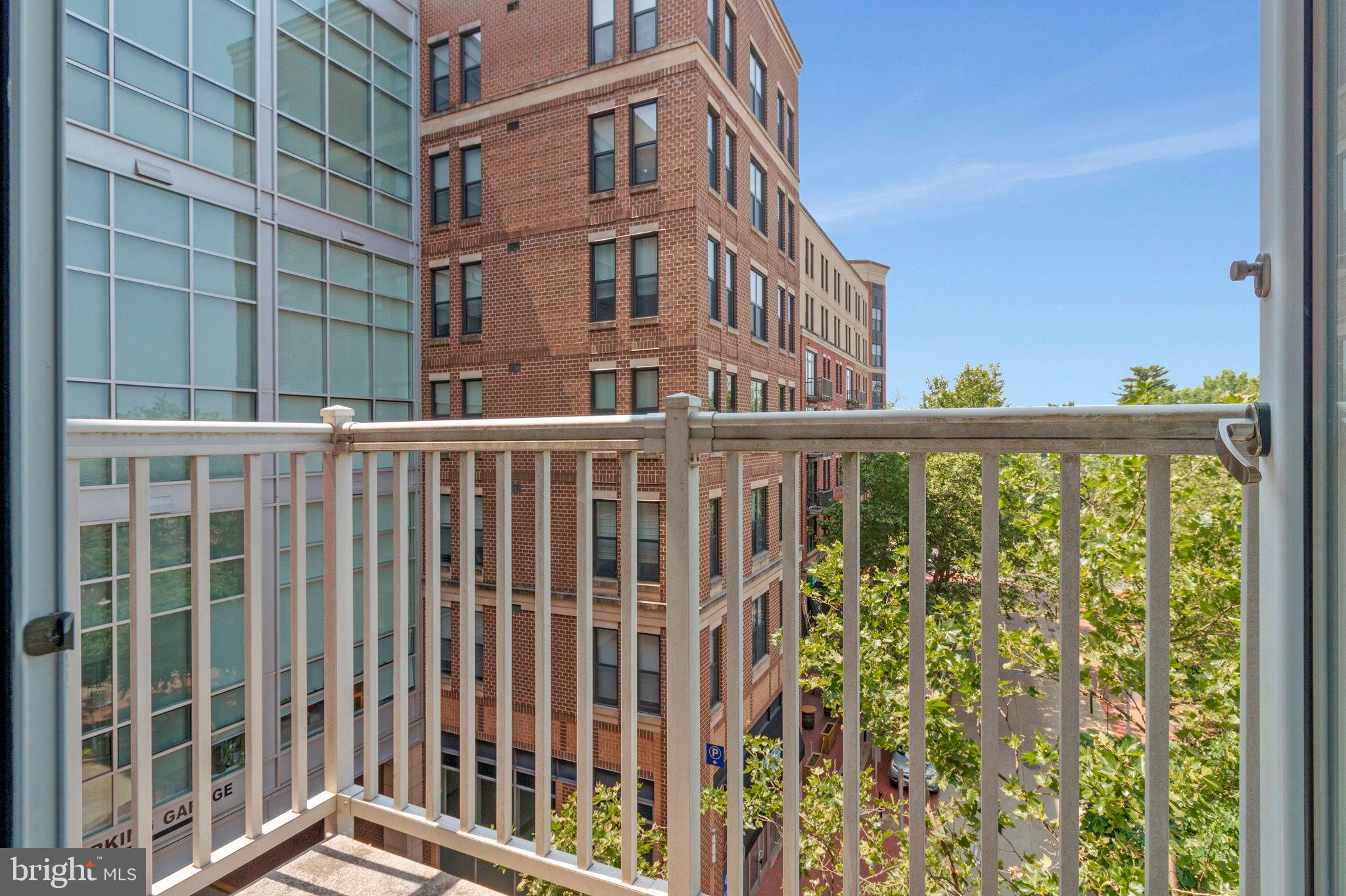 SPECTRUM CONDO - Residential