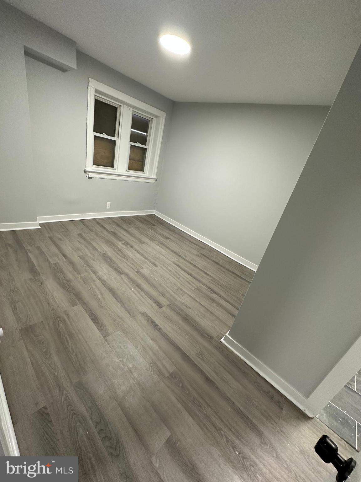 ELMWOOD PARK - Residential Income