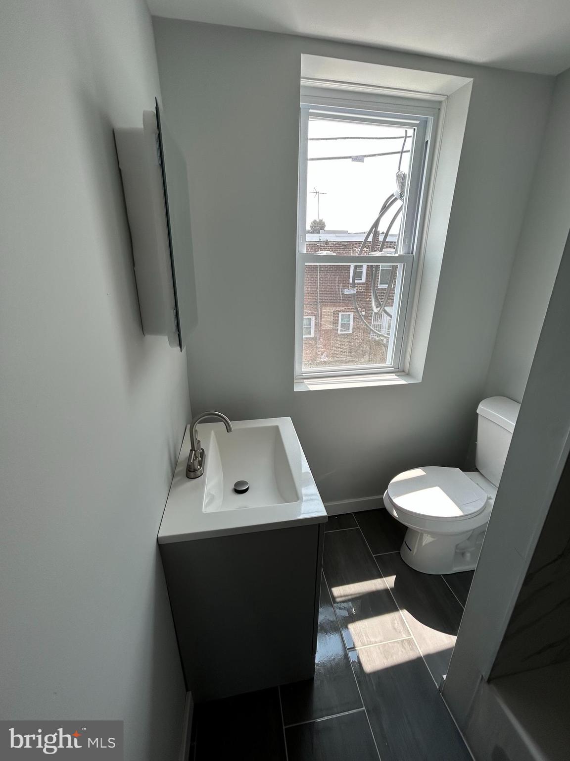 ELMWOOD PARK - Residential Income