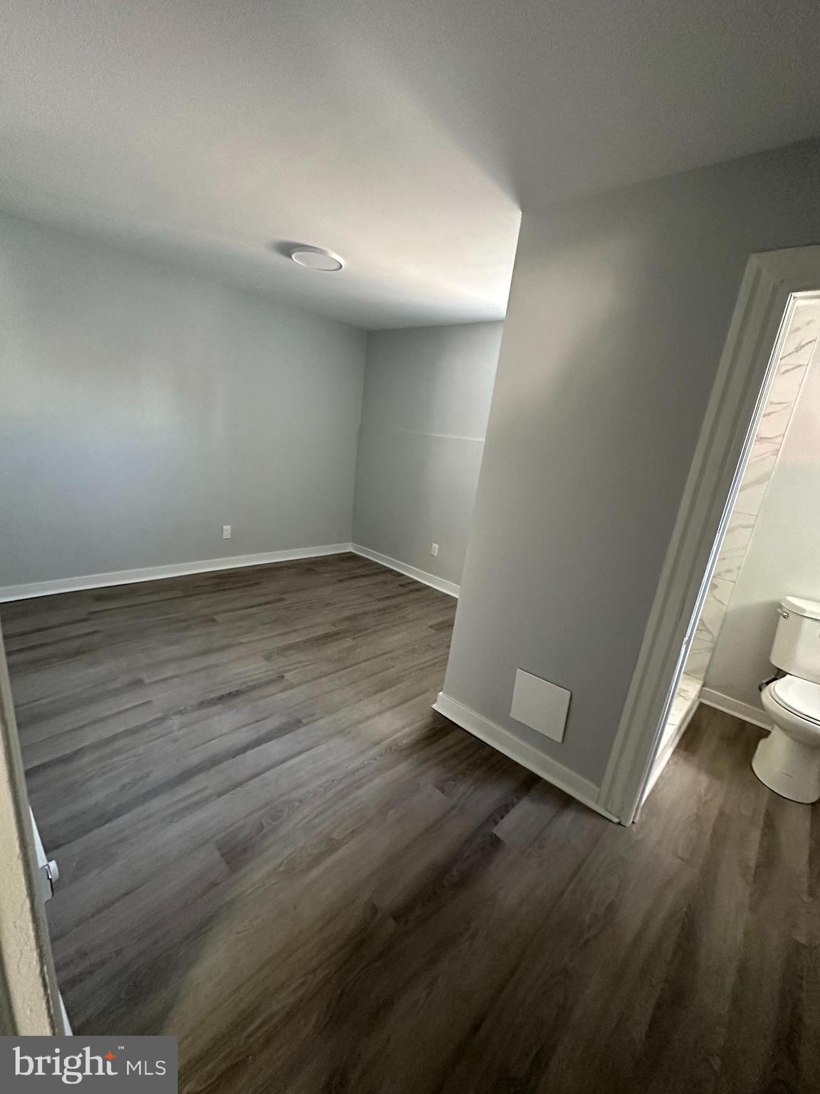 ELMWOOD PARK - Residential Income