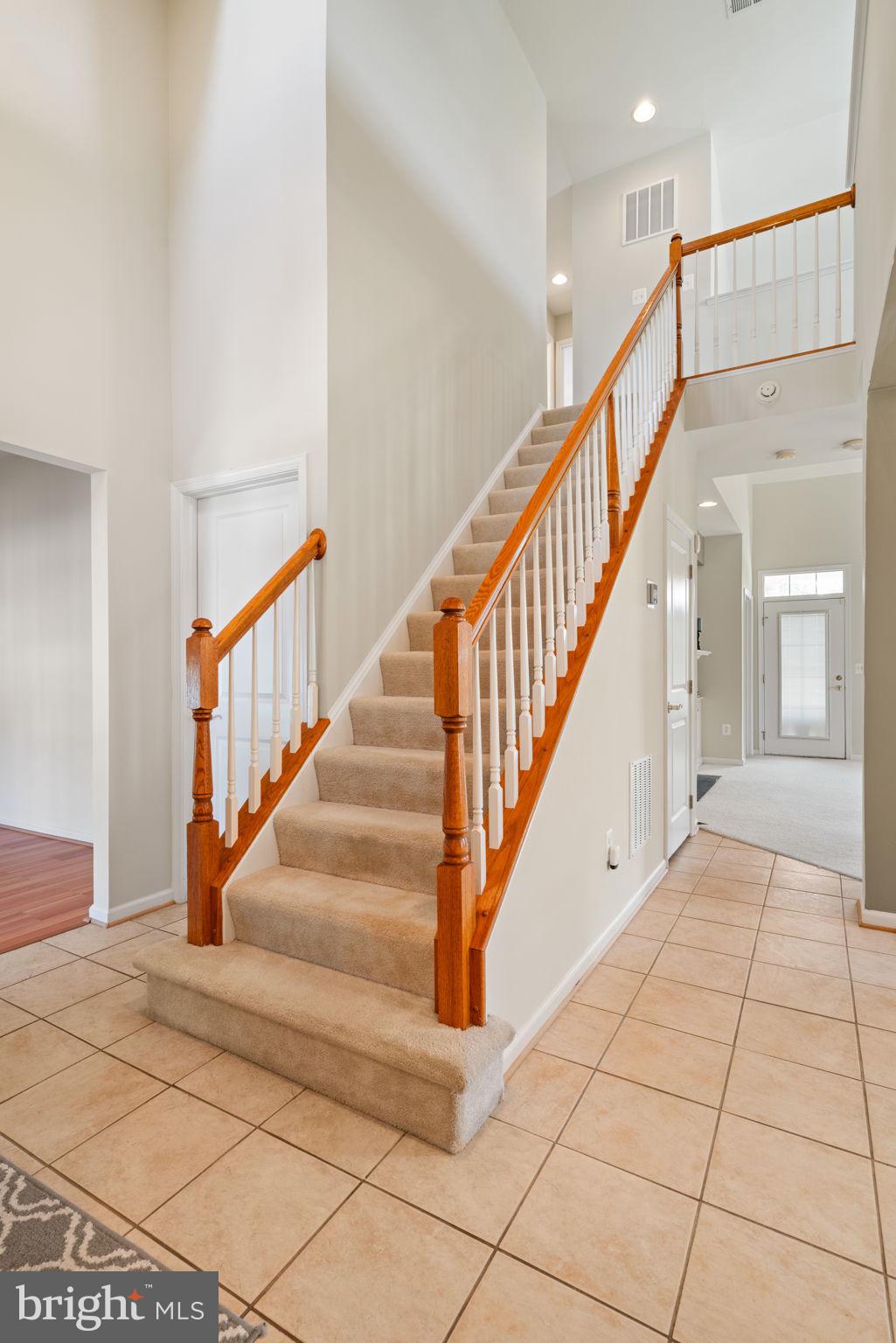 9405 PRIMROSE LANE