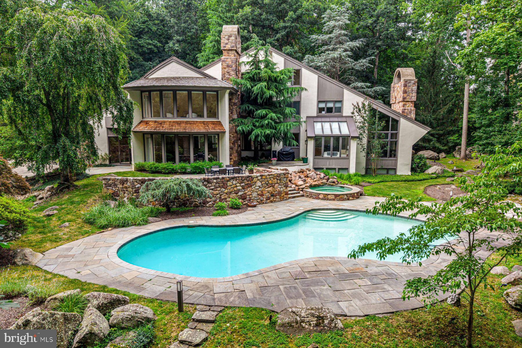 352 POND VIEW ROAD
