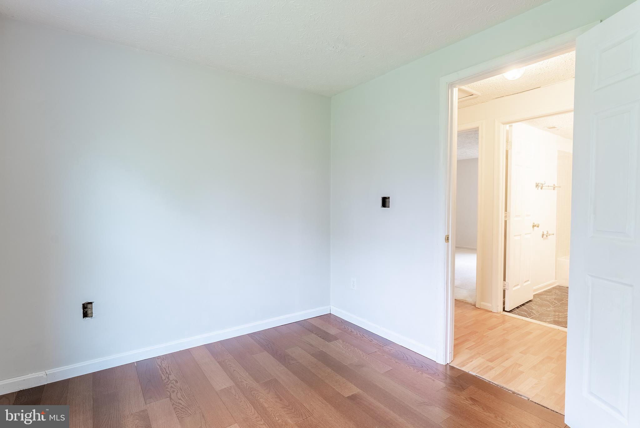 GOINS MANOR - Residential