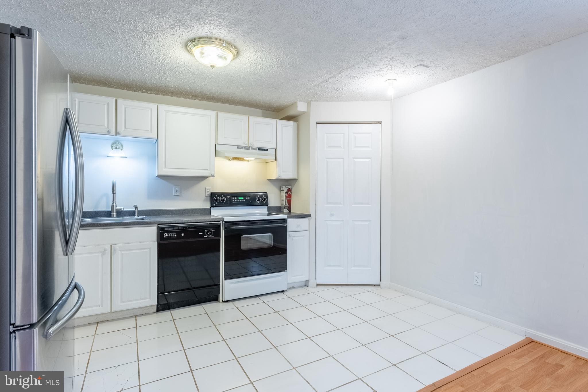 GOINS MANOR - Residential