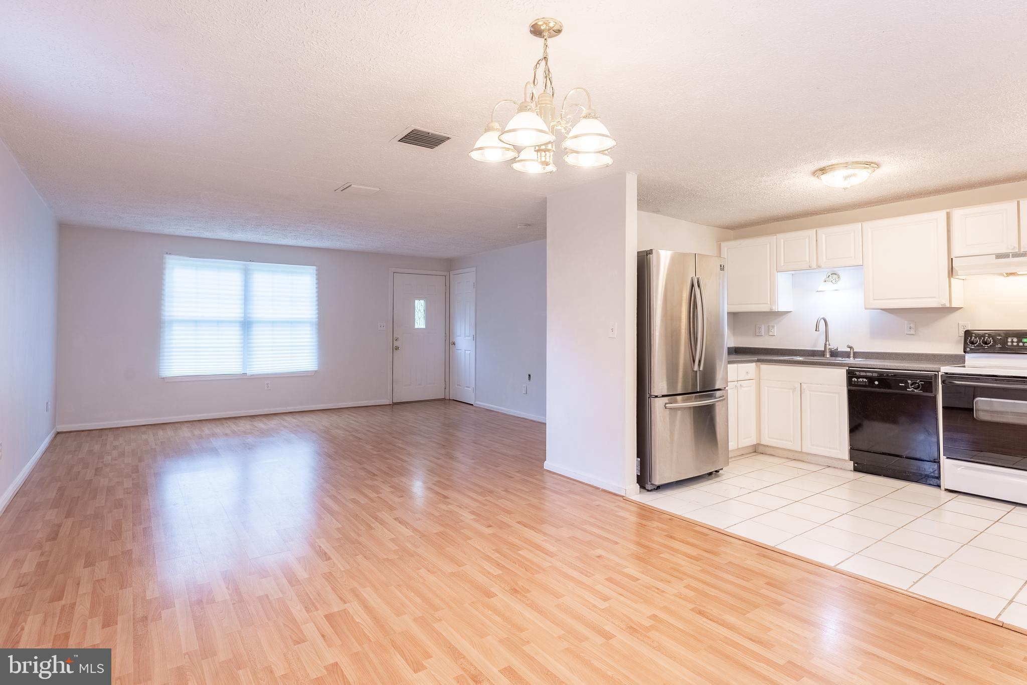 GOINS MANOR - Residential