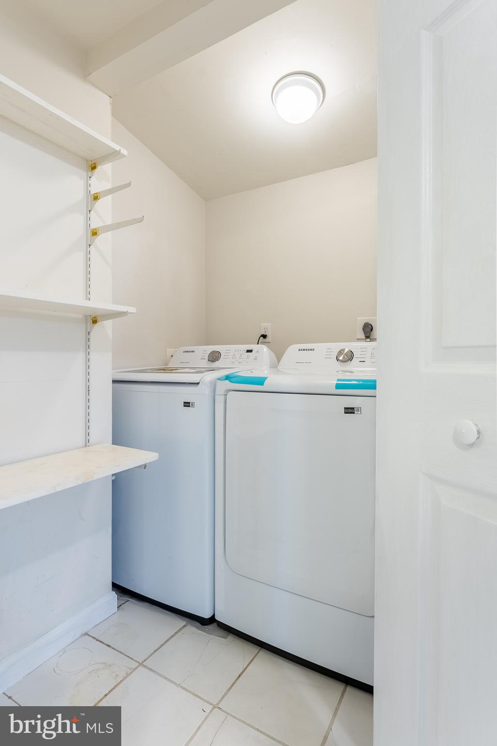 GOINS MANOR - Residential