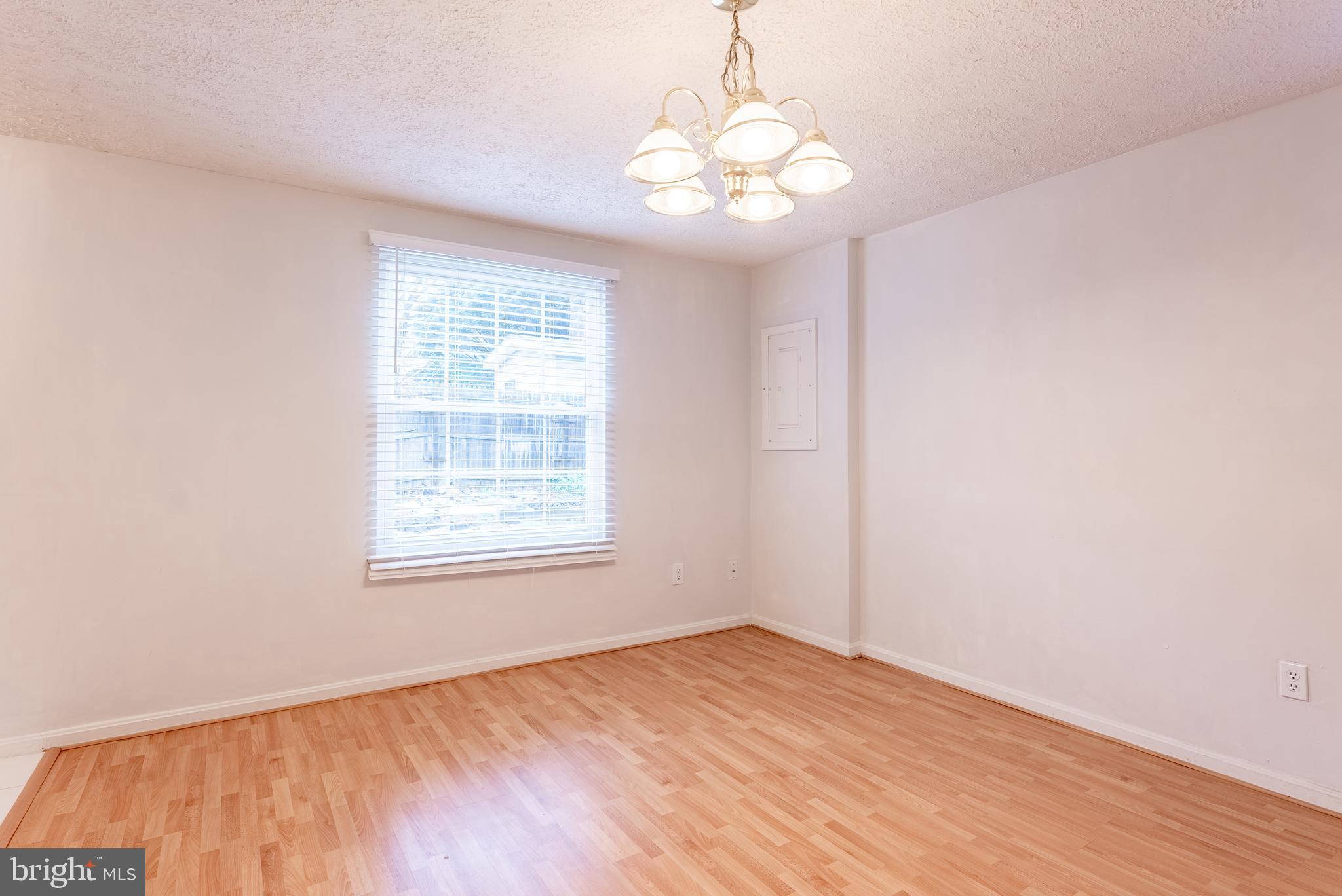 GOINS MANOR - Residential