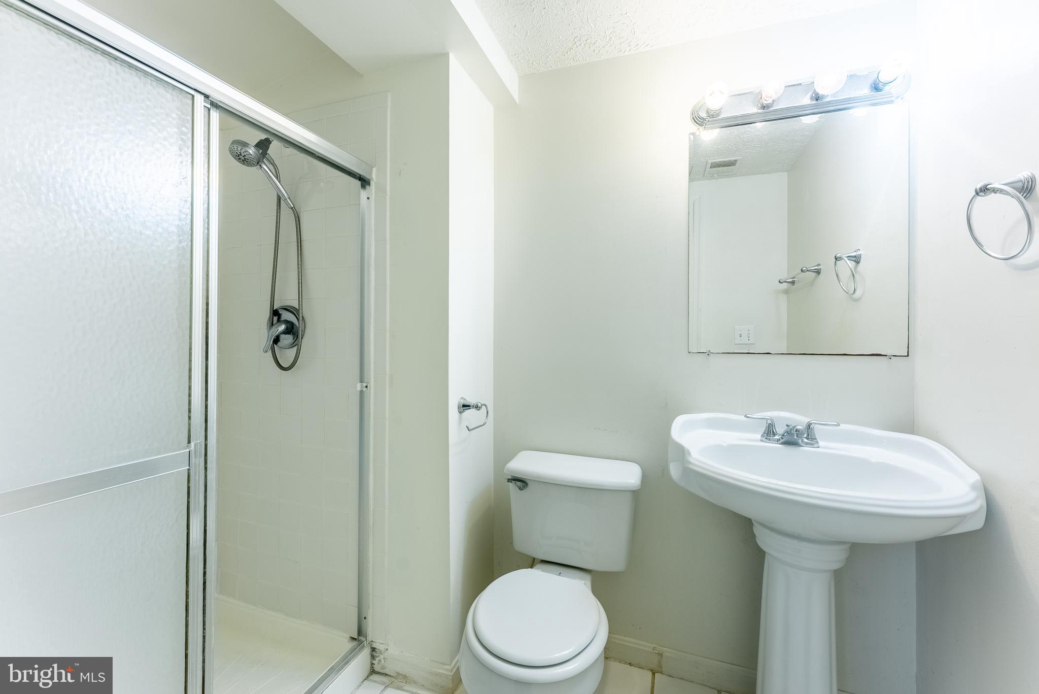 GOINS MANOR - Residential