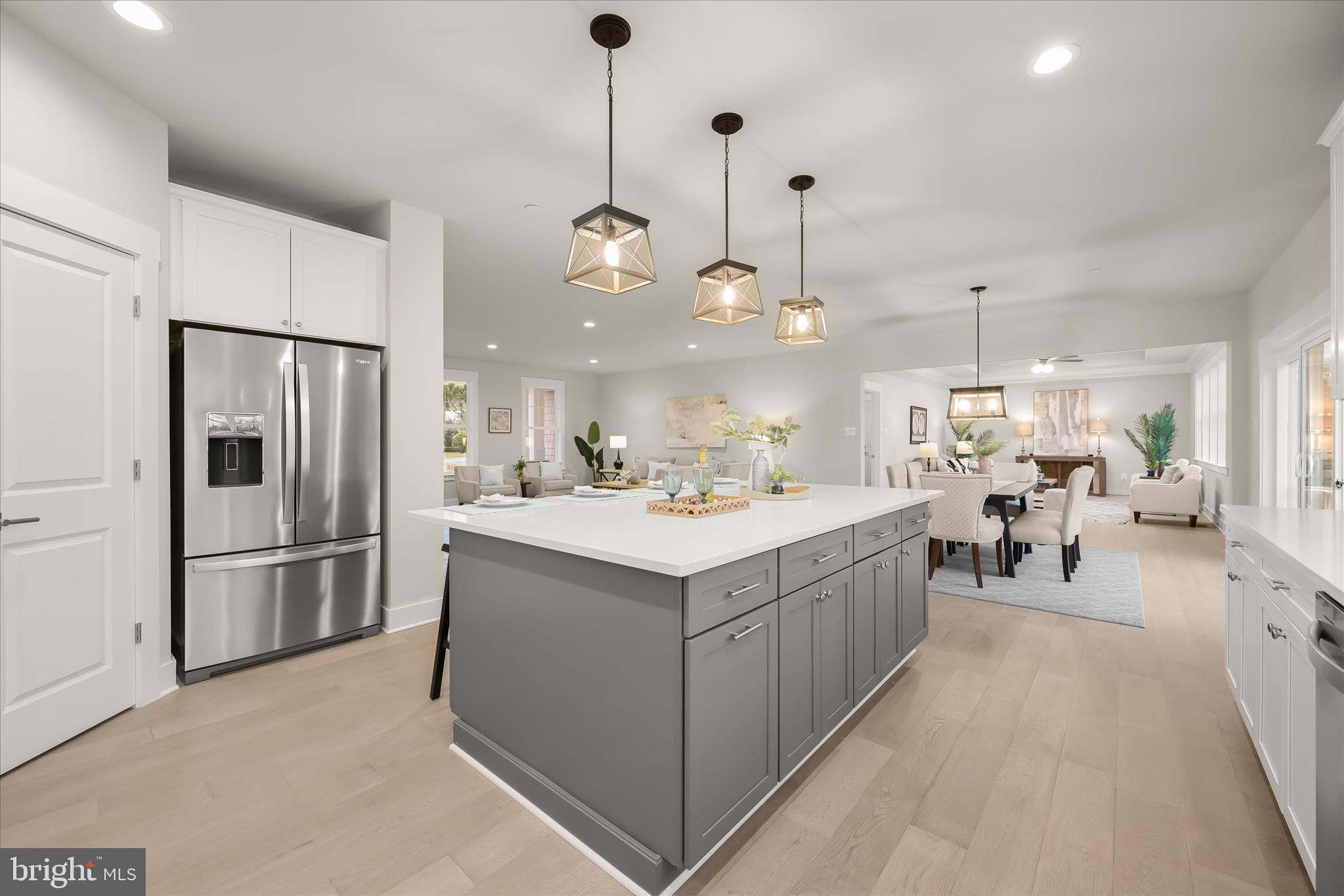 LIONS CROSSING - Residential