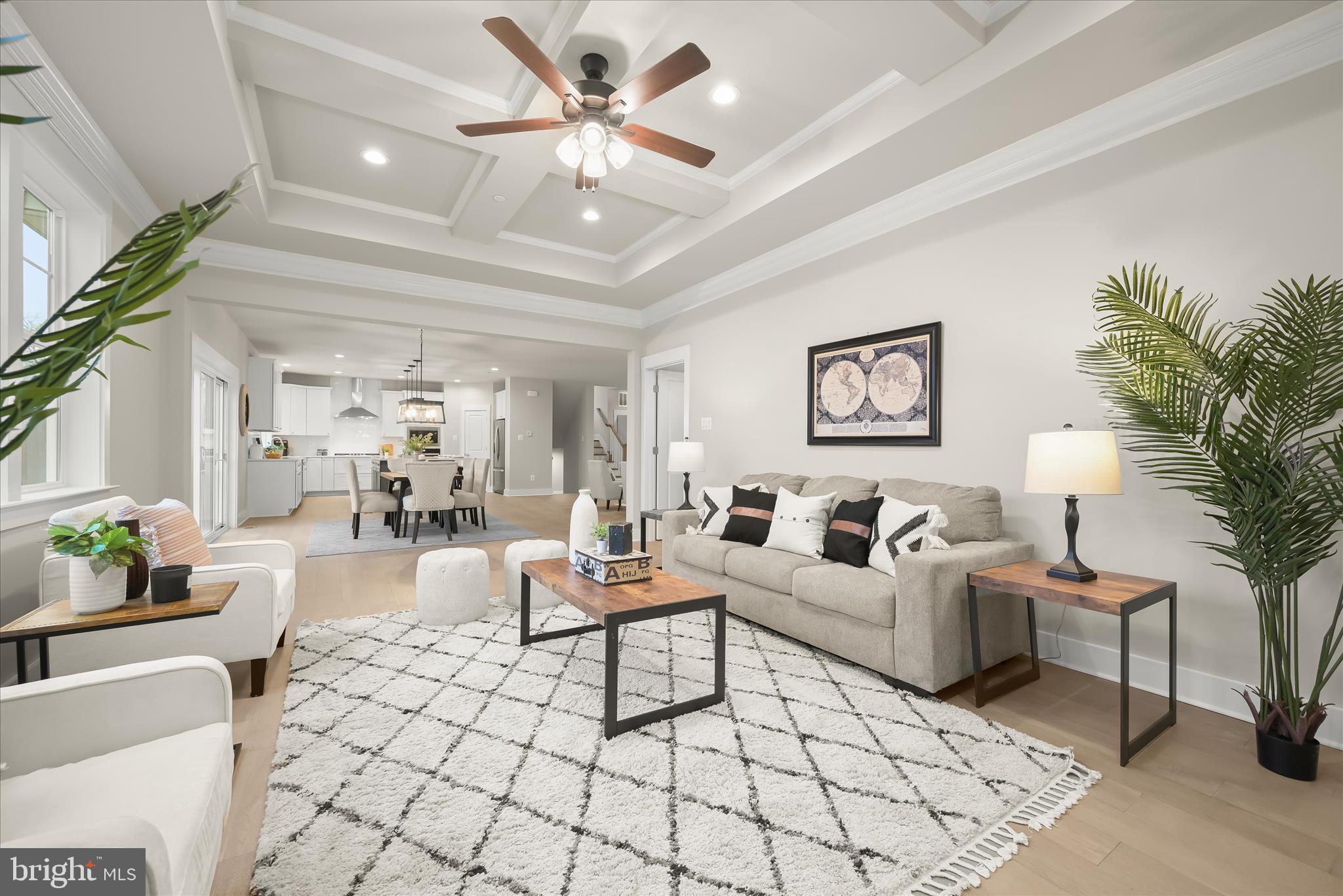 LIONS CROSSING - Residential