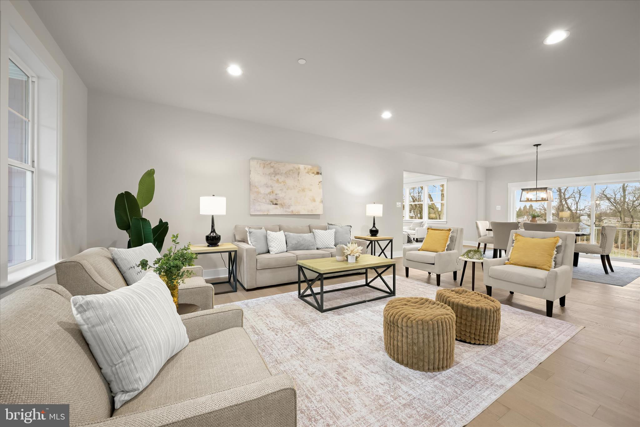 LIONS CROSSING - Residential