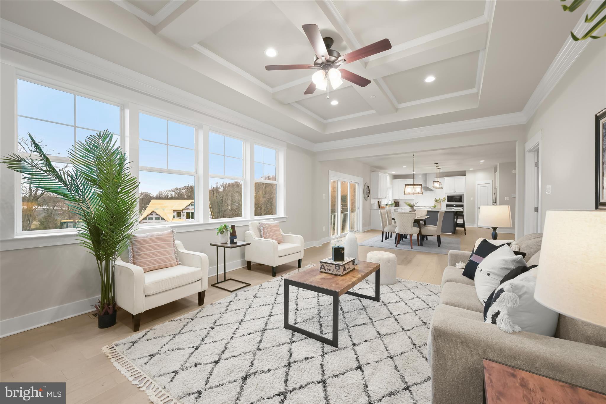 LIONS CROSSING - Residential